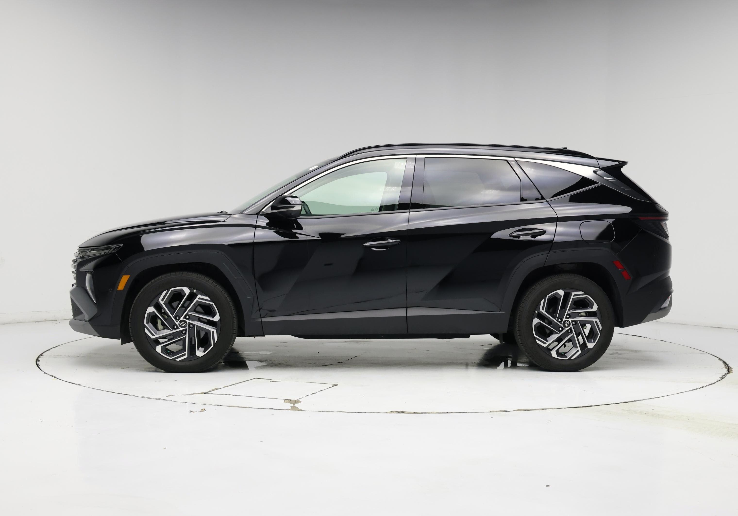 Thumbnail: 2025 Hyundai Tucson - 3