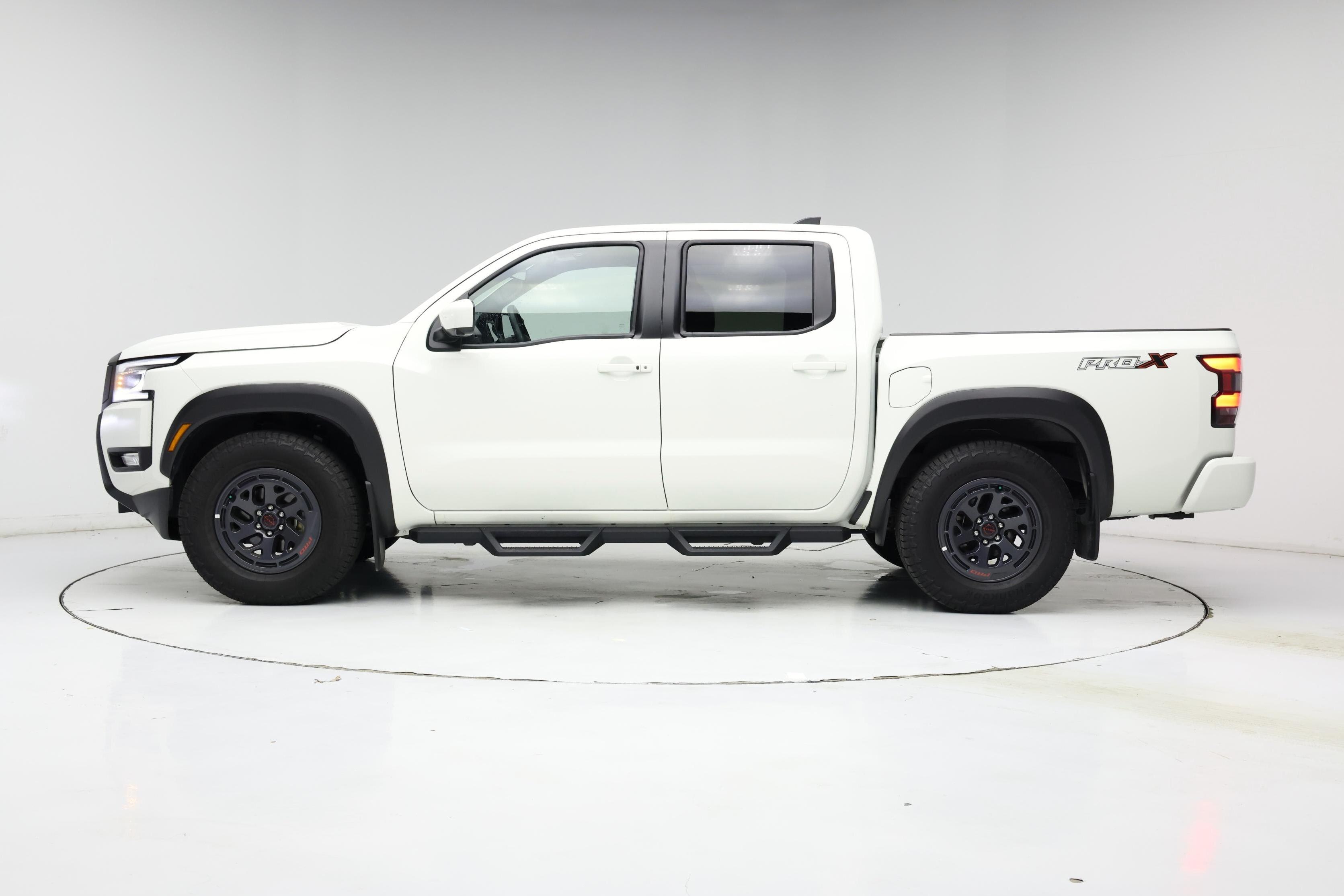 Thumbnail: 2025 Nissan Frontier - 3