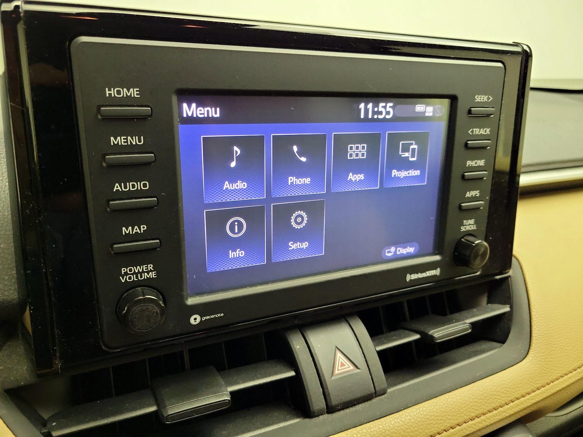 Thumbnail: 2020 Toyota RAV4 - 14