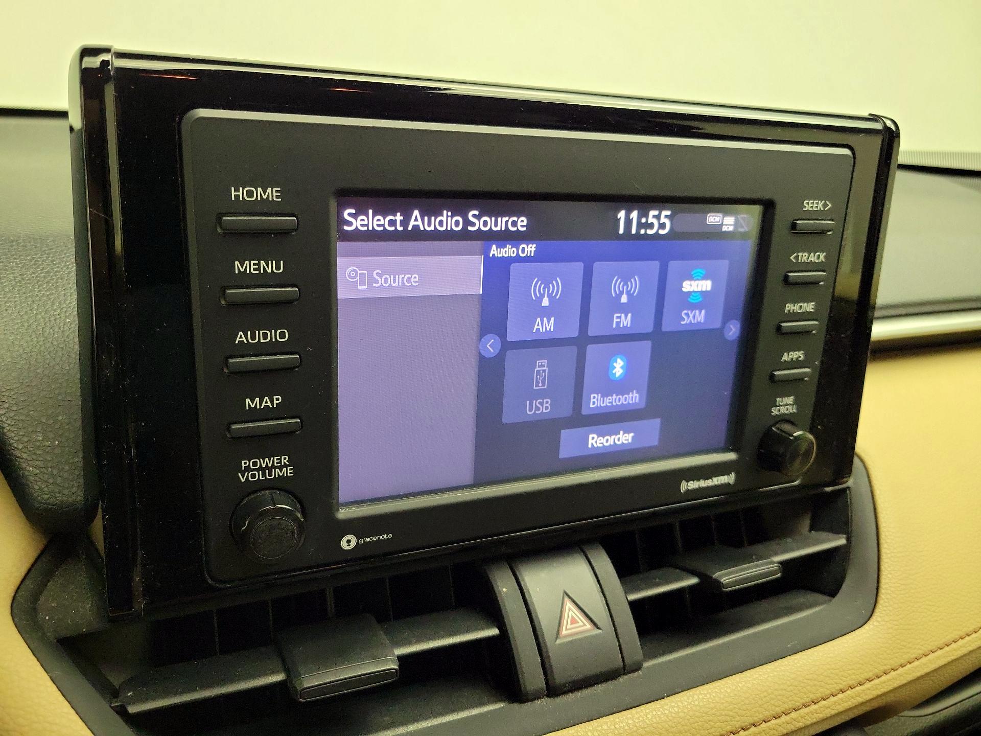 Thumbnail: 2020 Toyota RAV4 - 16