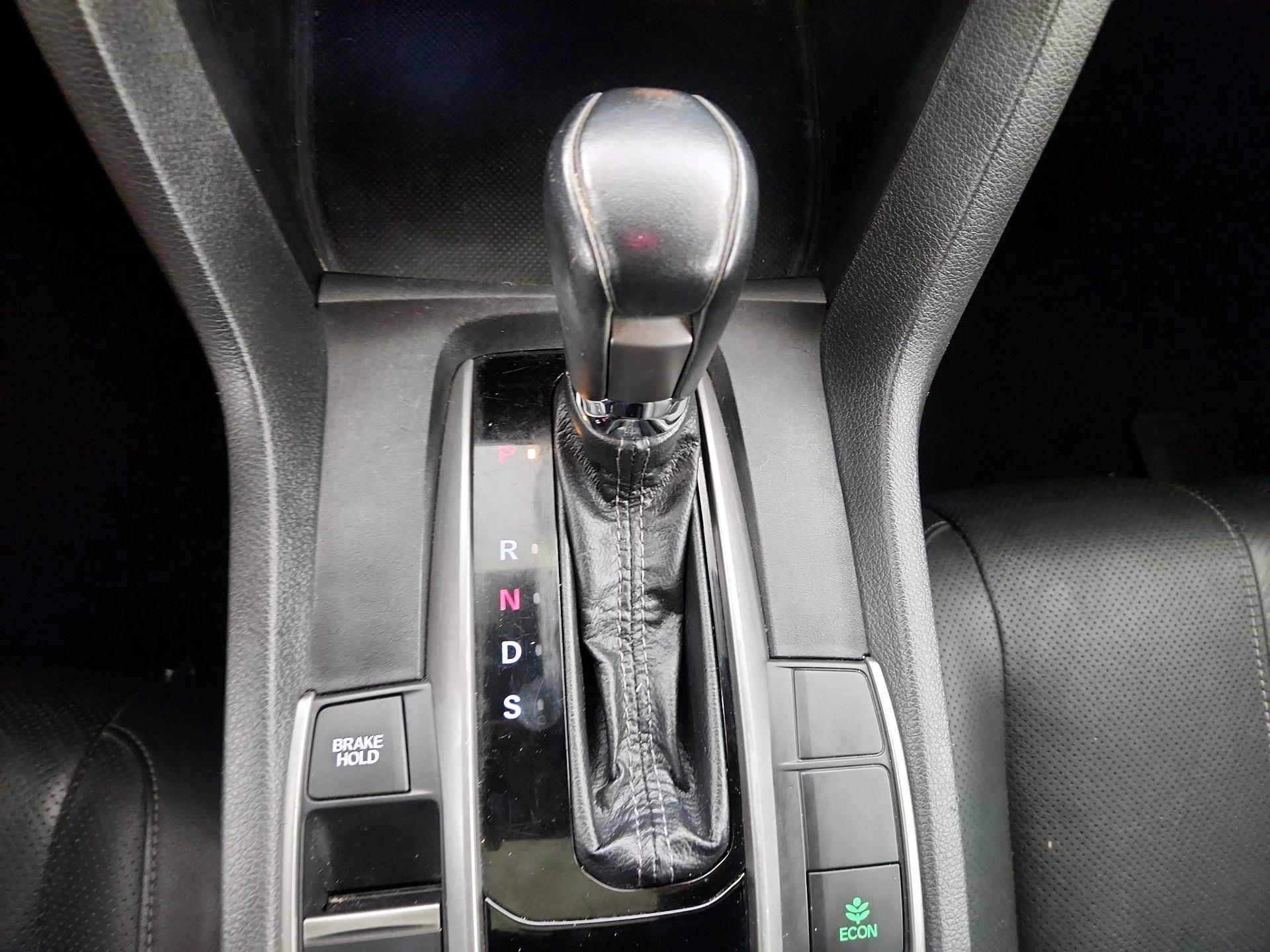 Thumbnail: 2017 Honda Civic - 18