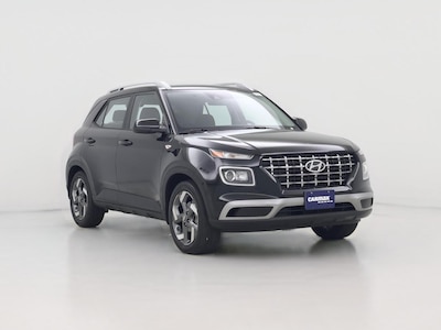 Black 2022 Hyundai Venue SEL