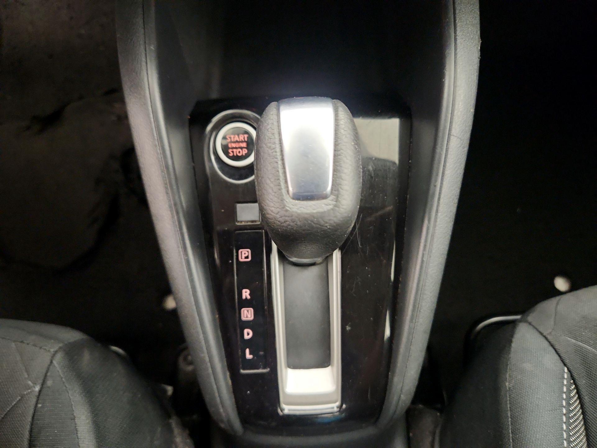 Thumbnail: 2020 Nissan Kicks - 17