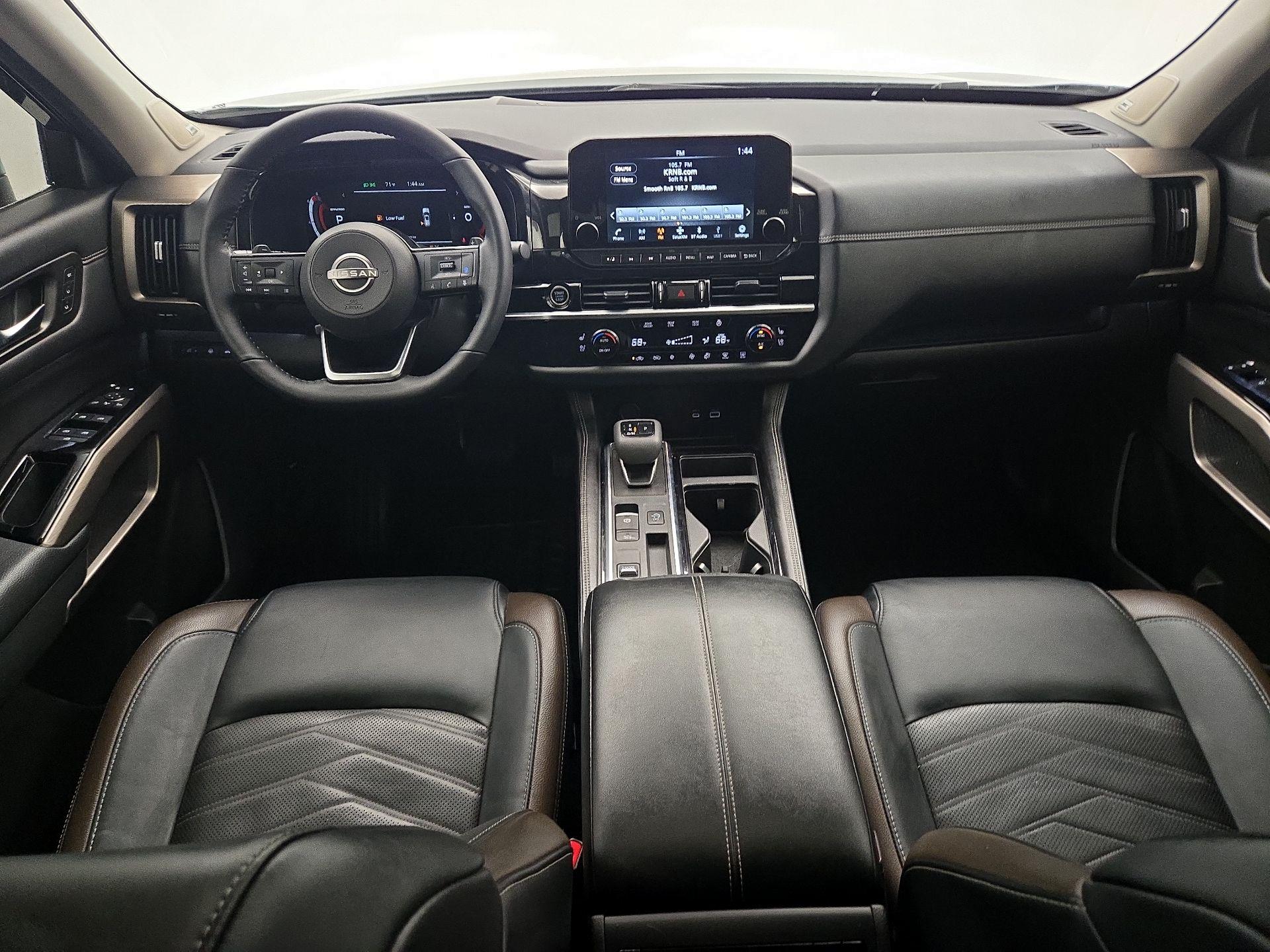 Thumbnail: 2023 Nissan Pathfinder - 9