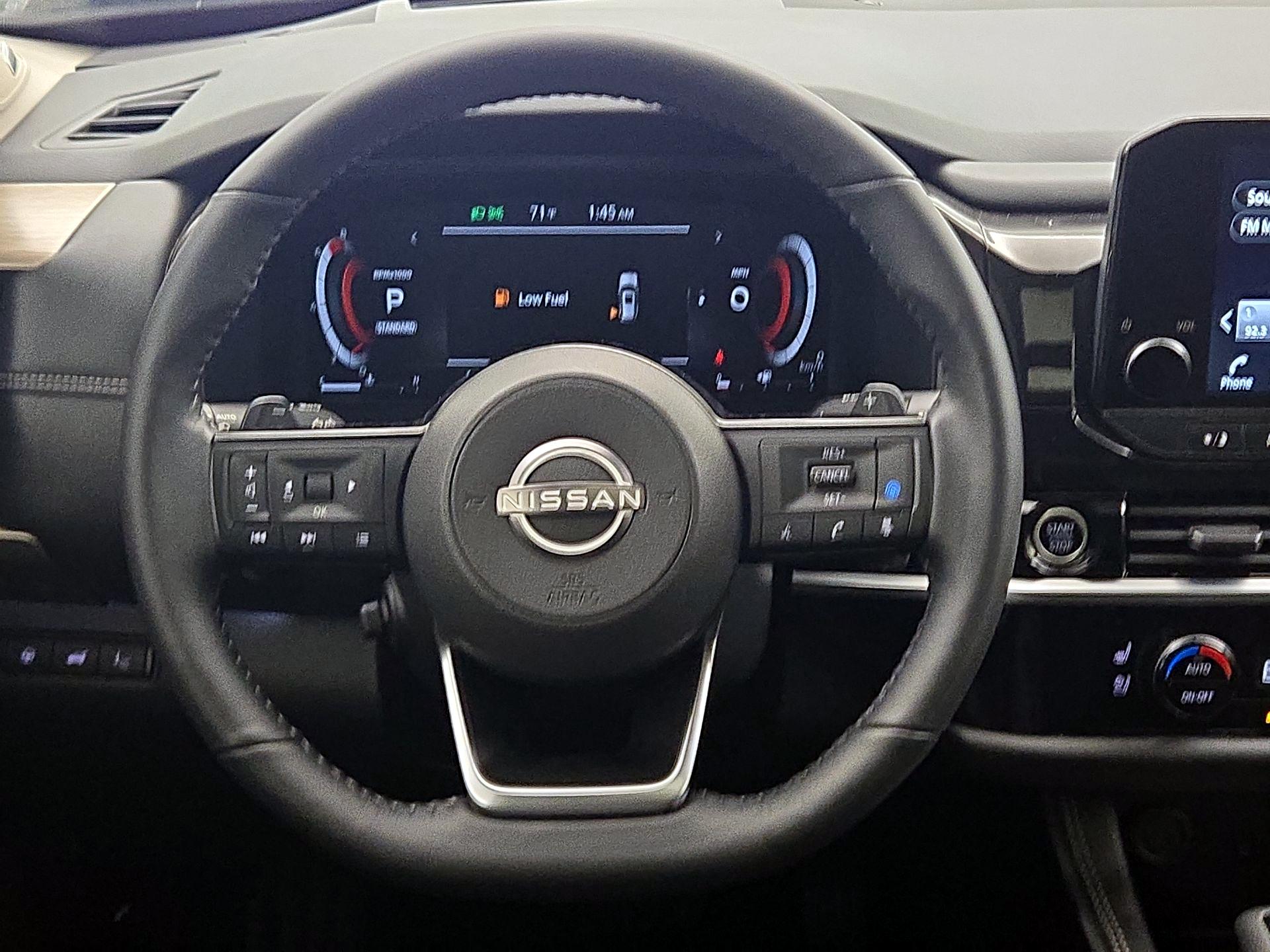 Thumbnail: 2023 Nissan Pathfinder - 10