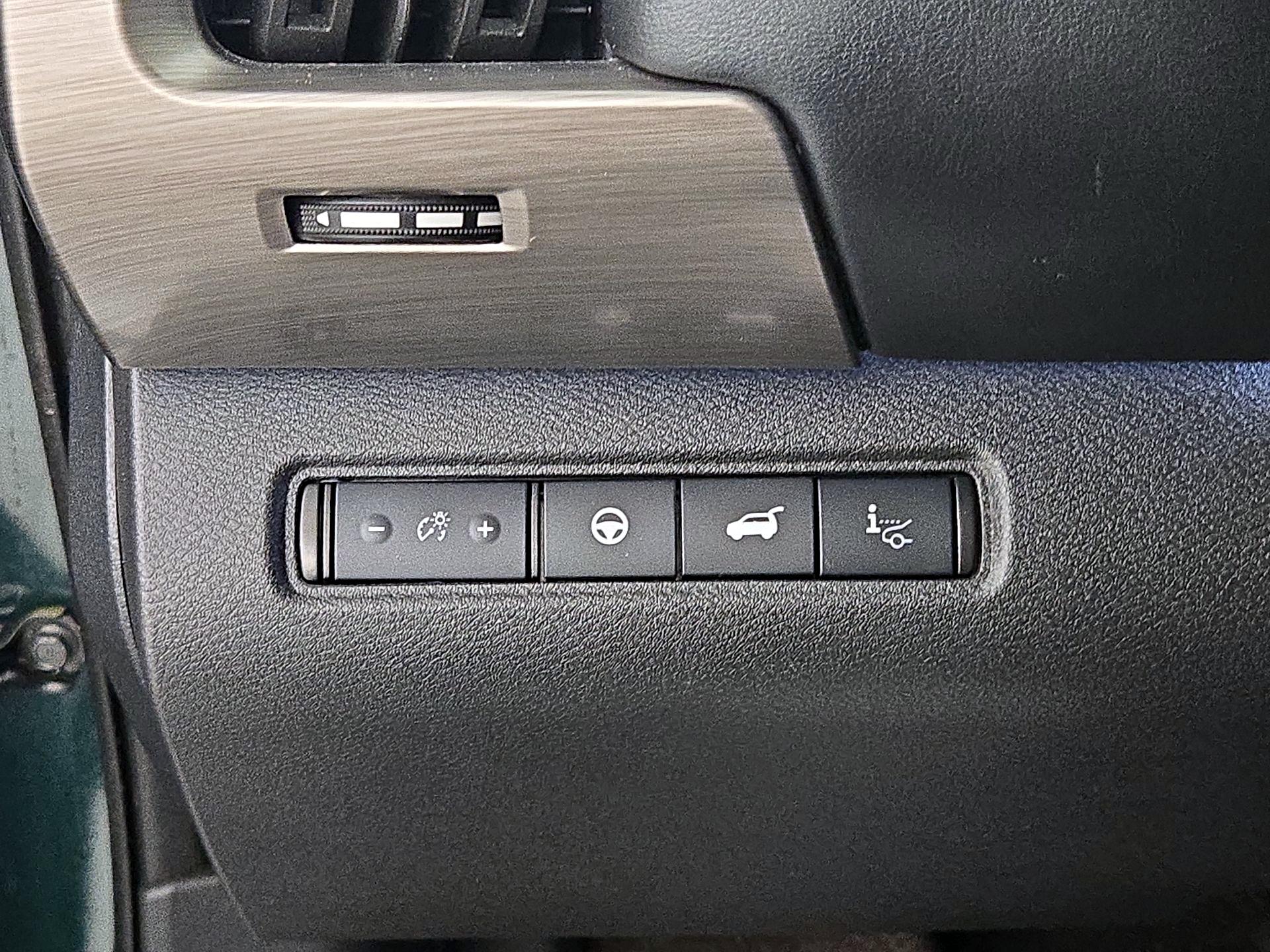 Thumbnail: 2023 Nissan Pathfinder - 13