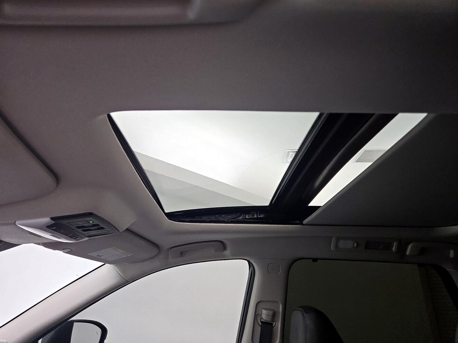 Thumbnail: 2023 Nissan Pathfinder - 19