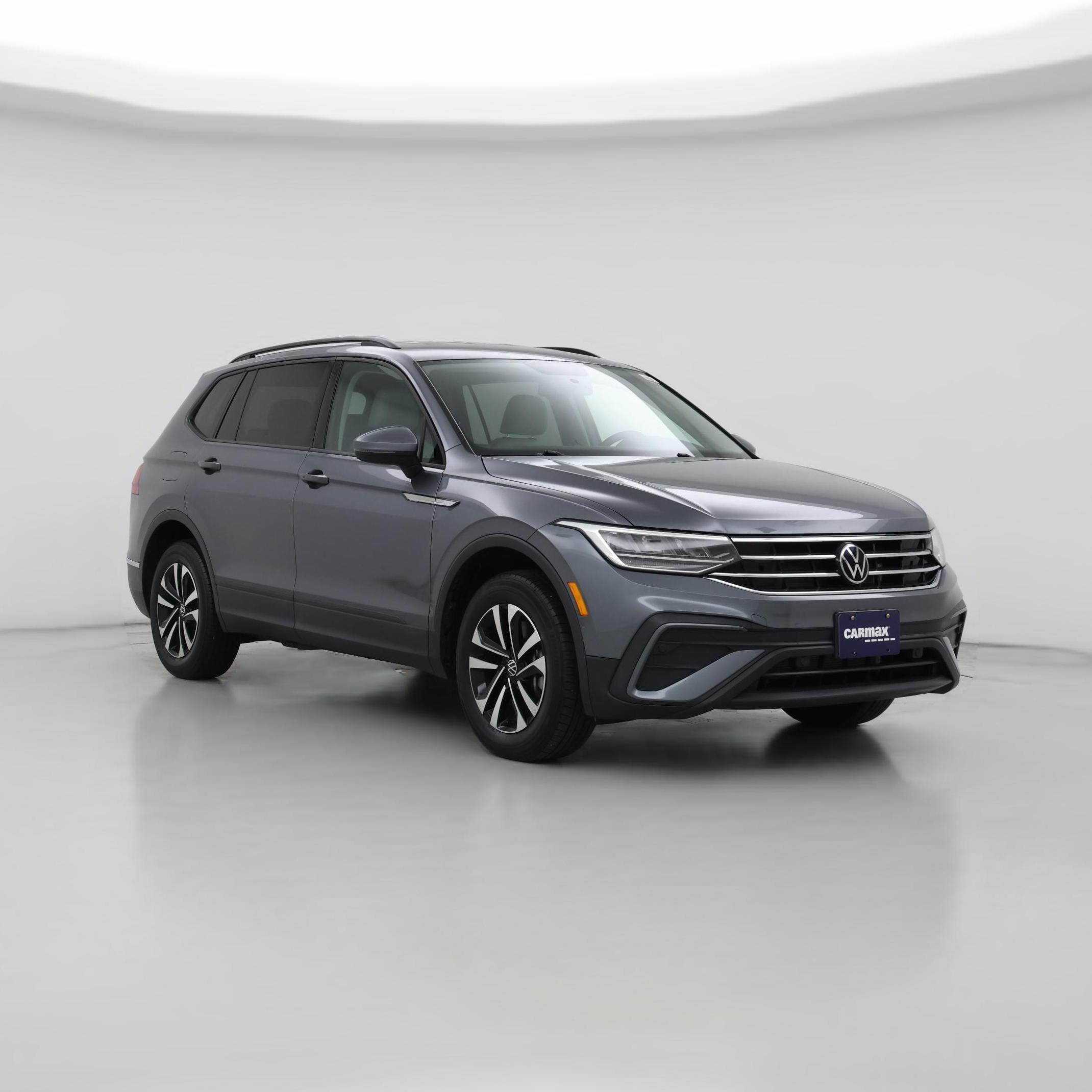 Thumbnail: 2022 Volkswagen Tiguan - 1