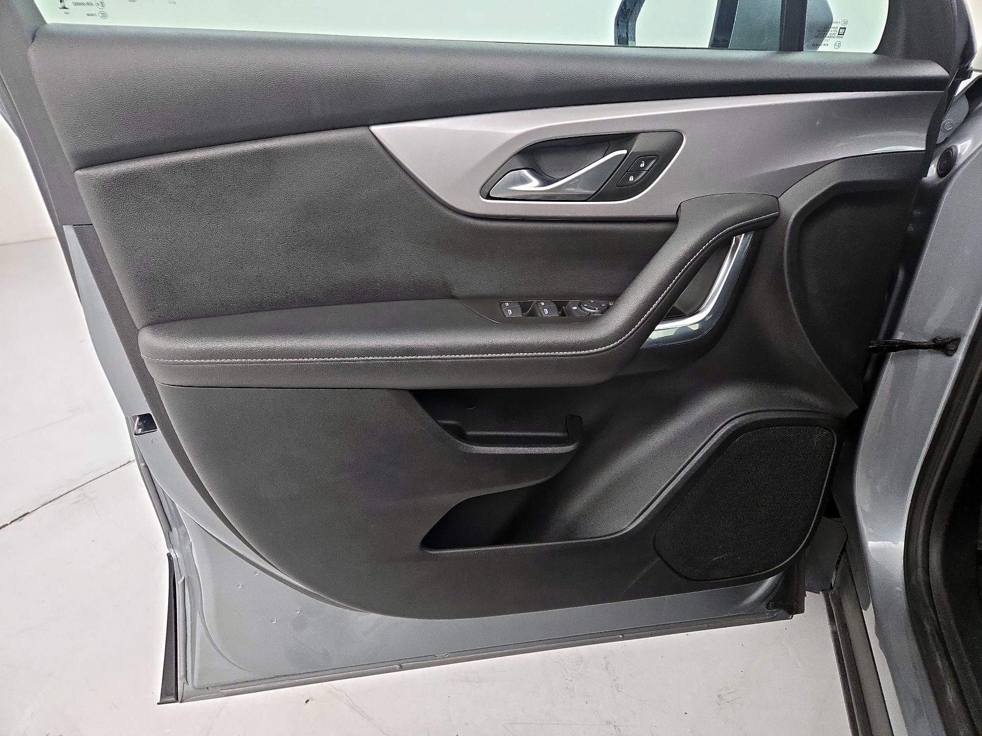 Thumbnail: 2023 Chevrolet Blazer - 12