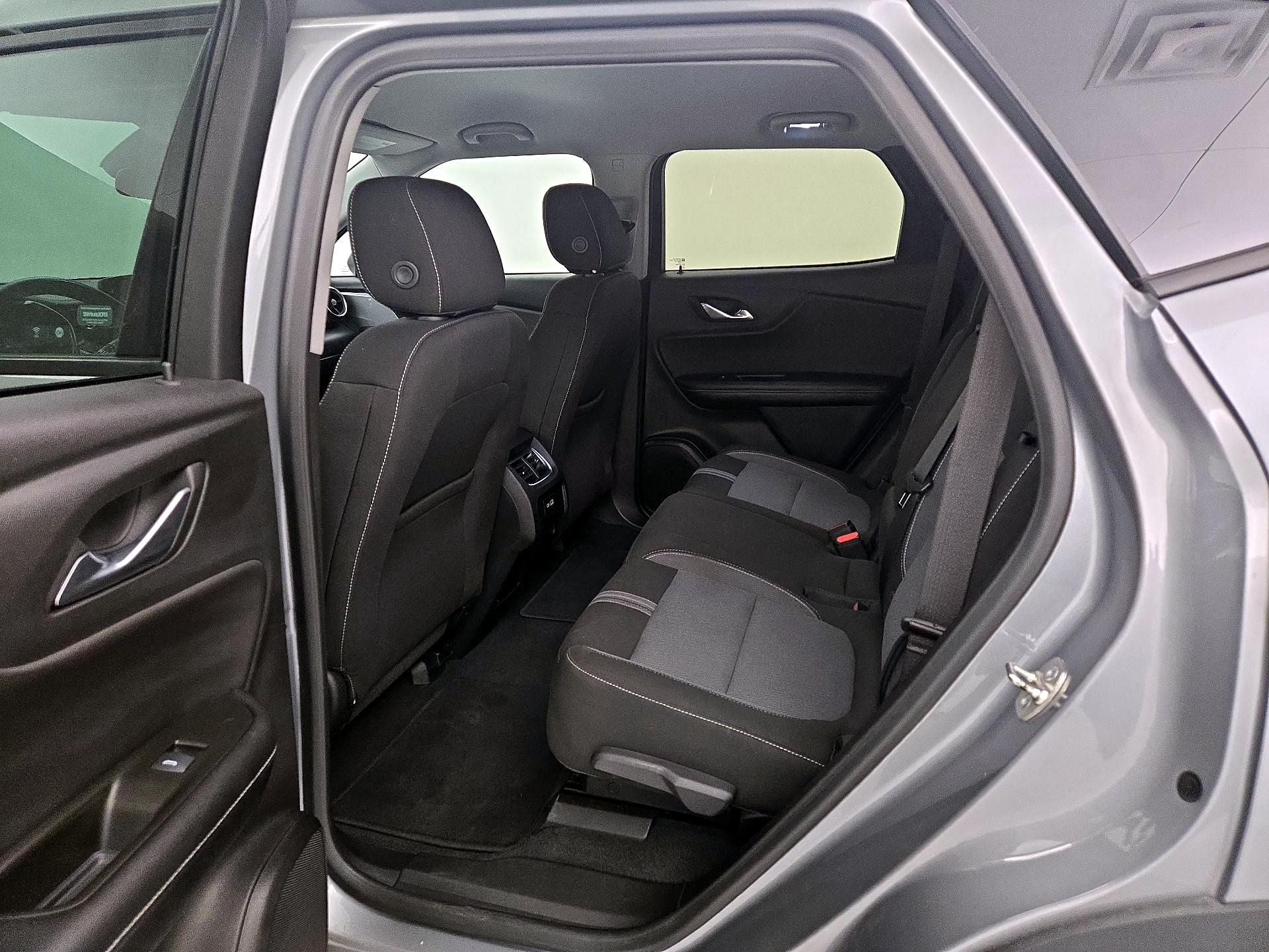 Thumbnail: 2023 Chevrolet Blazer - 19