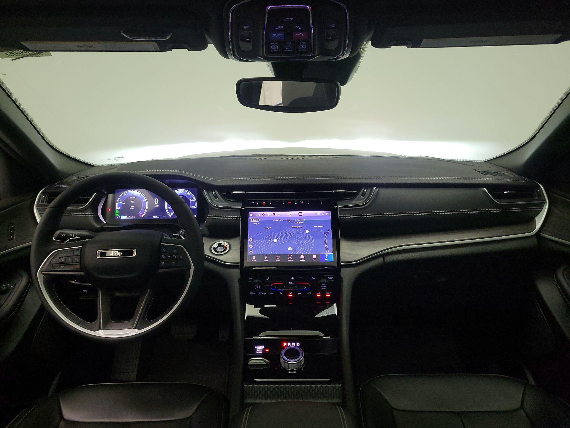 Thumbnail: 2024 Jeep Grand Cherokee - 9