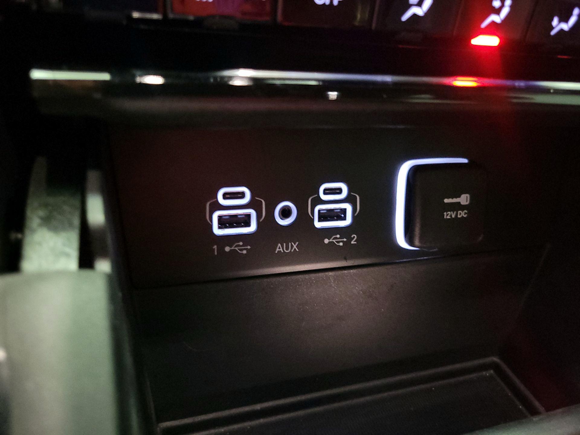 Thumbnail: 2024 Jeep Grand Cherokee - 19