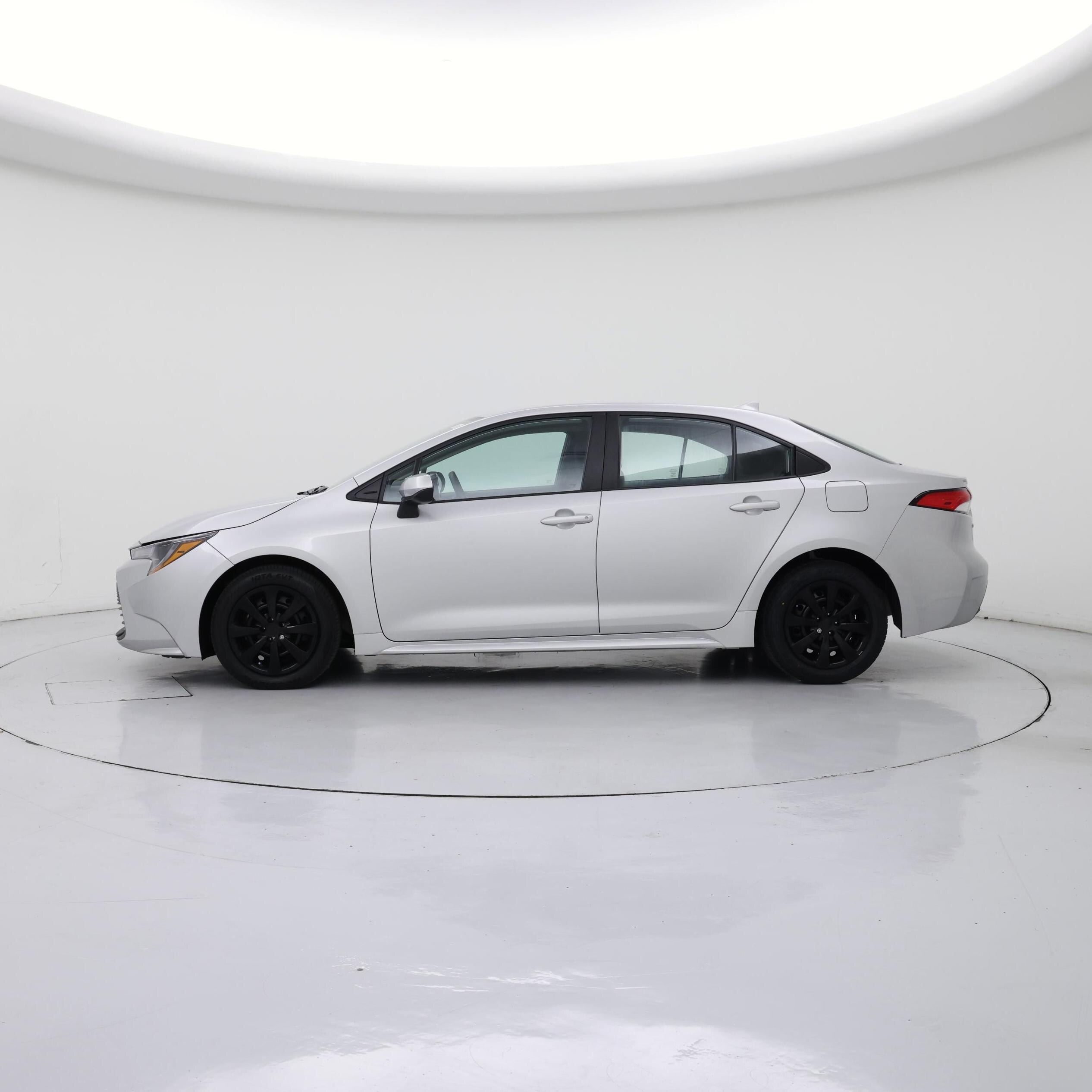 Thumbnail: 2024 Toyota Corolla - 3