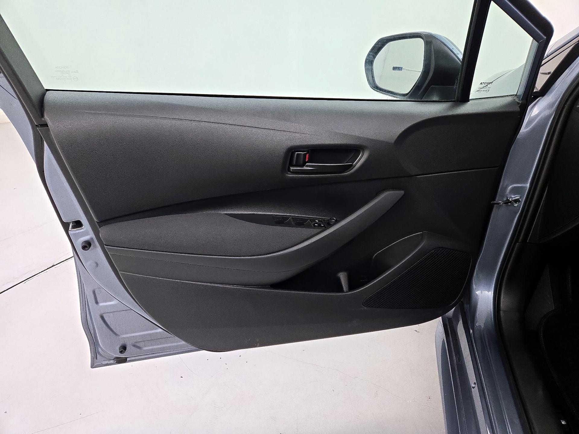 Thumbnail: 2023 Toyota Corolla - 12