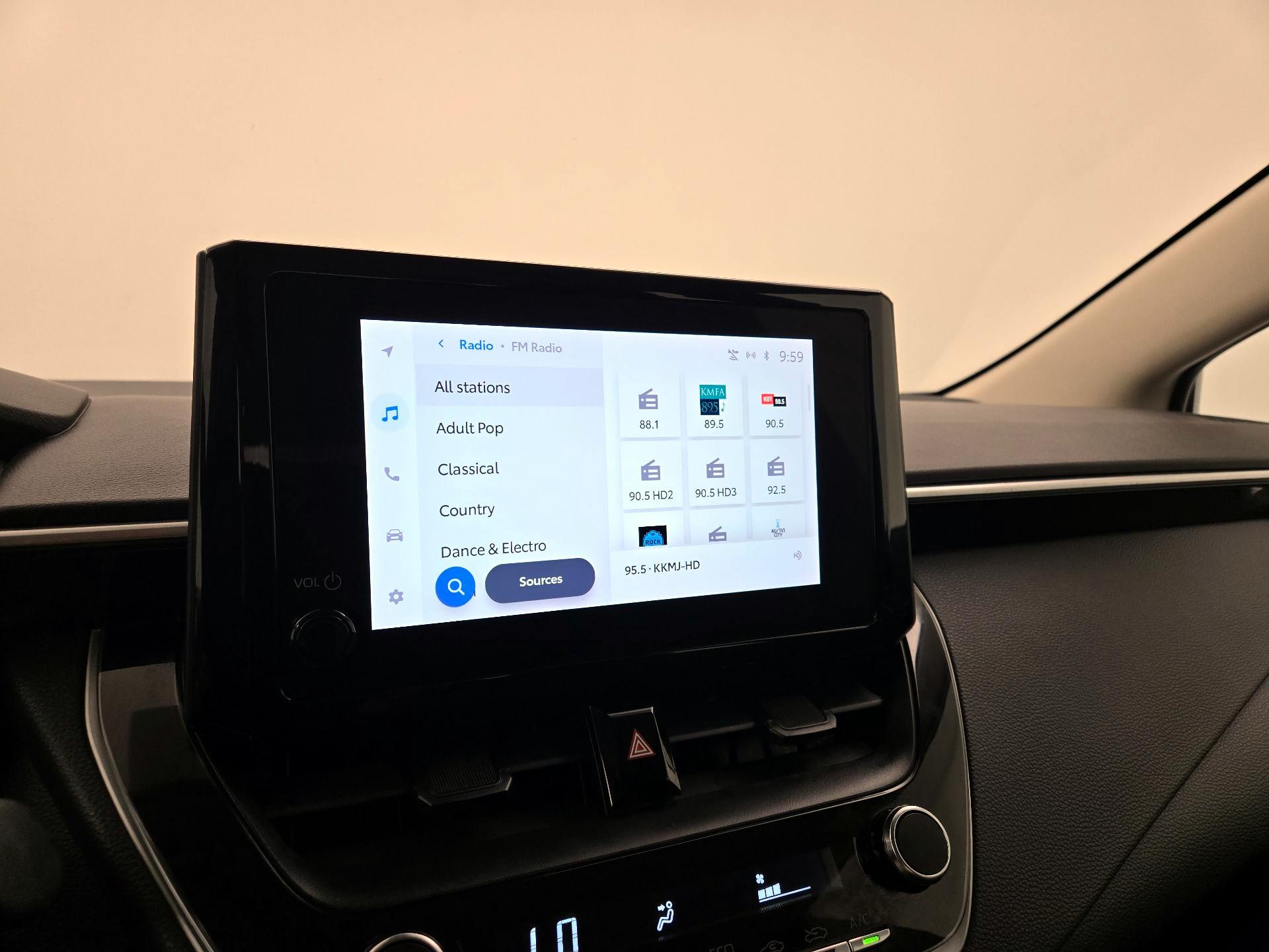 Thumbnail: 2023 Toyota Corolla - 15