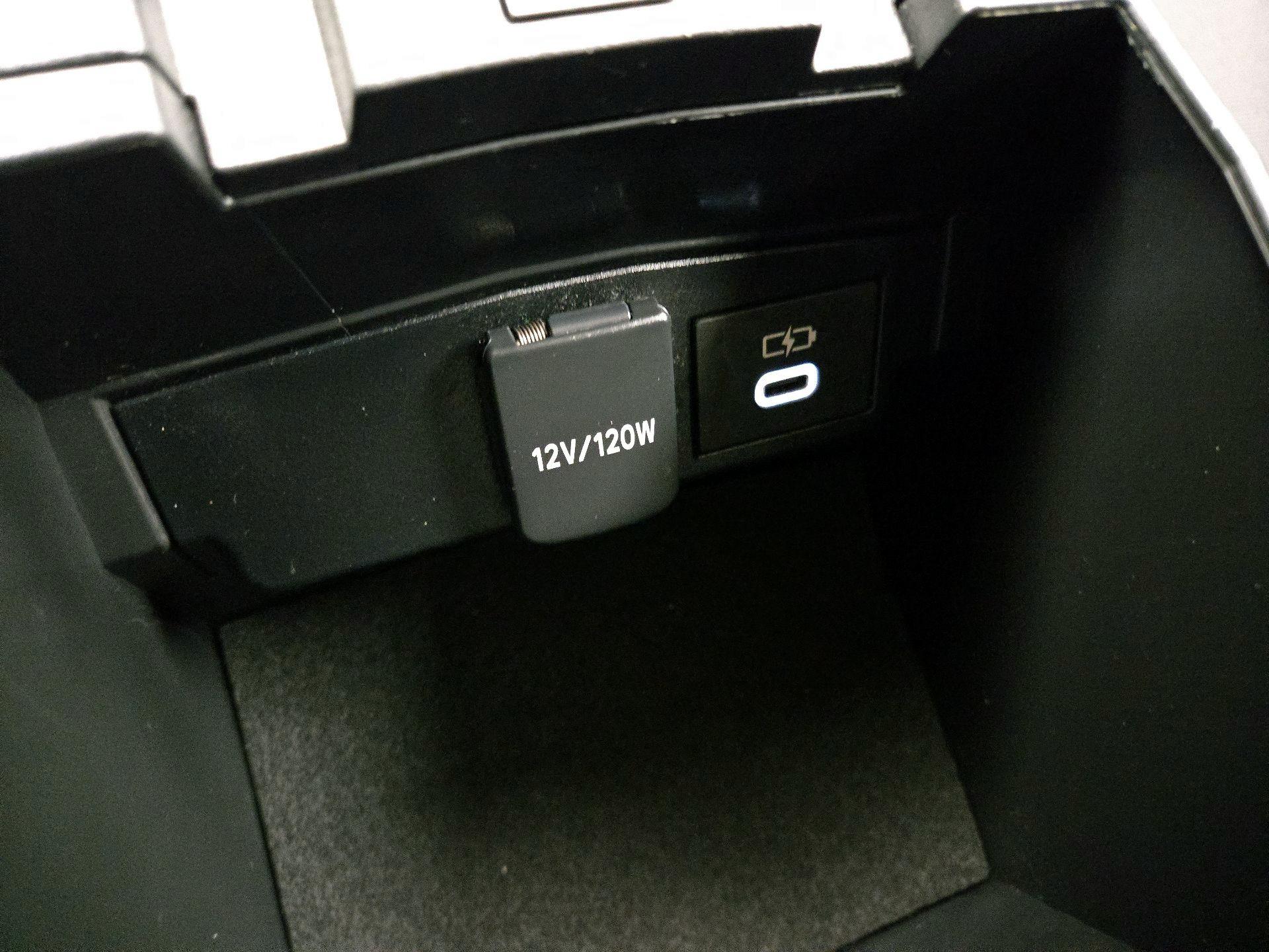 Thumbnail: 2023 Toyota Corolla - 18