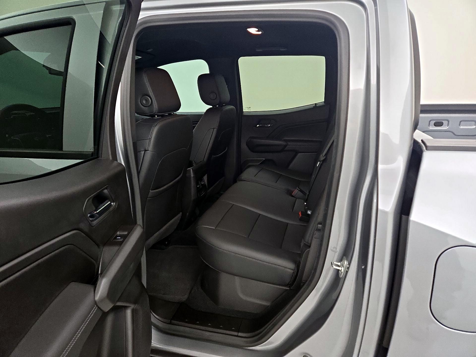 Thumbnail: 2025 Chevrolet Colorado - 17