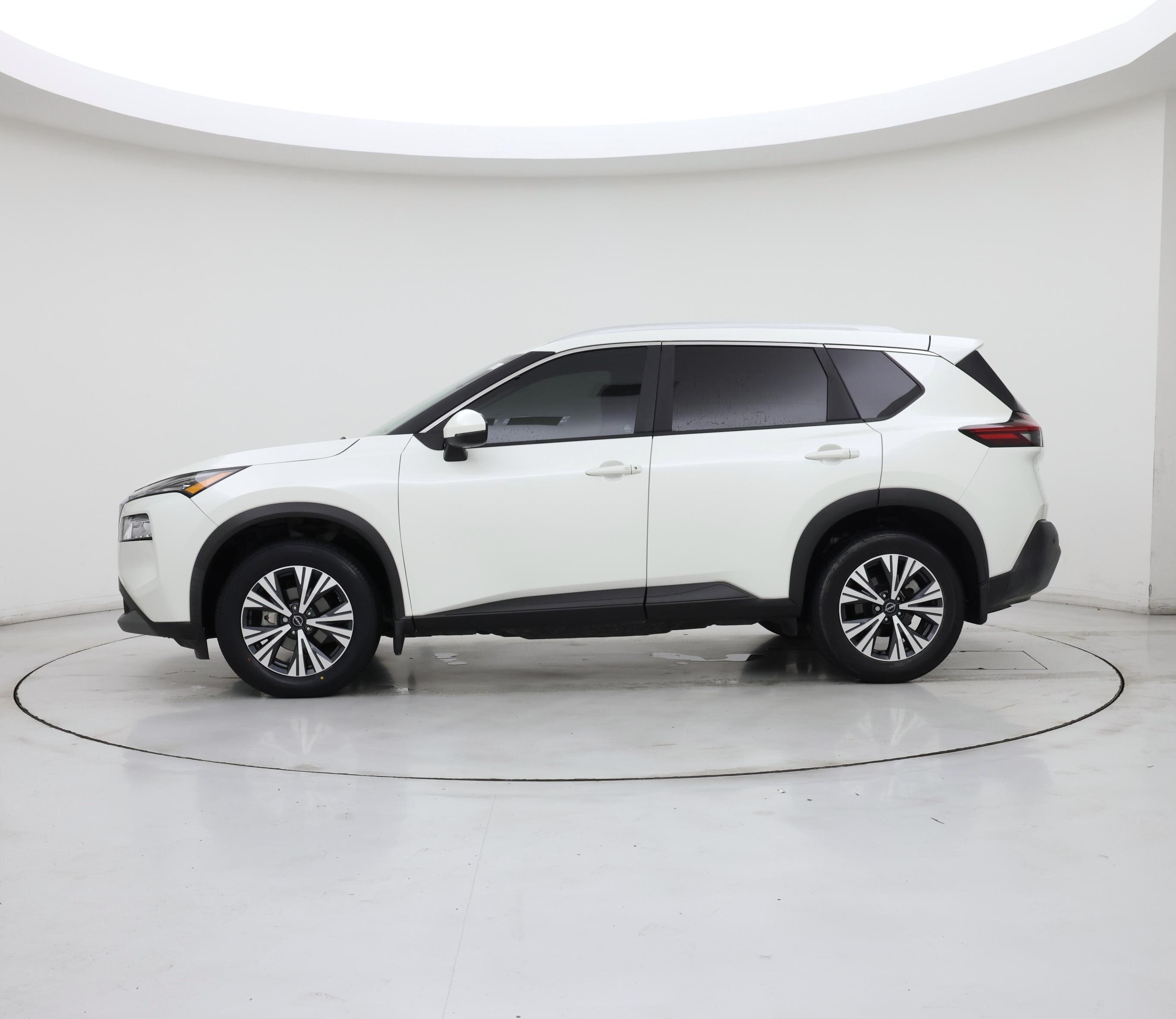 Thumbnail: 2023 Nissan Rogue - 3