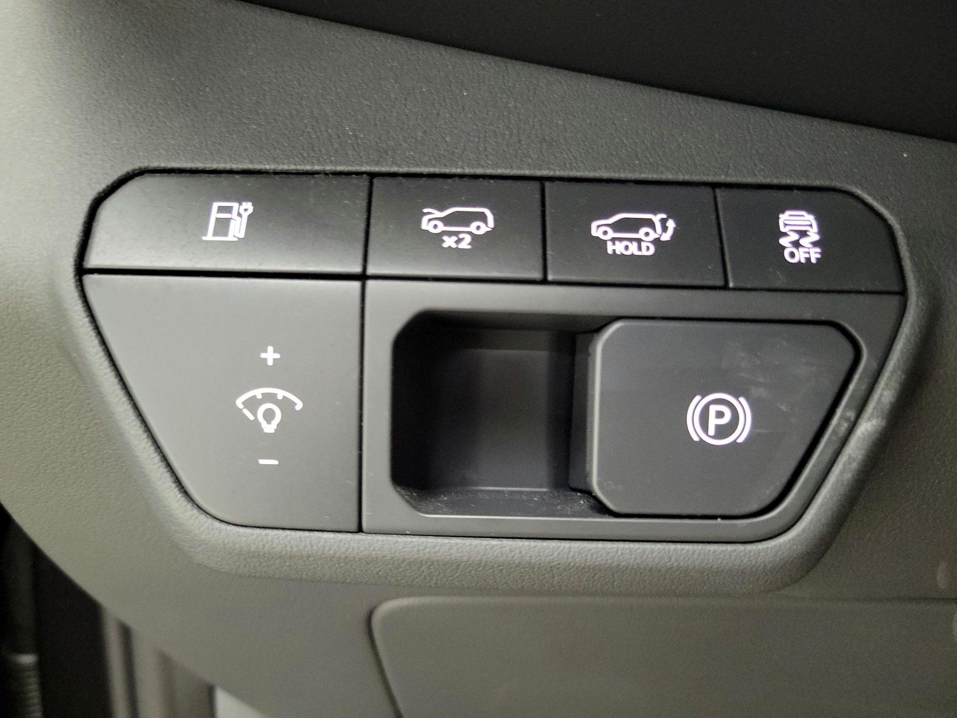 Thumbnail: 2024 Kia EV9 - 13