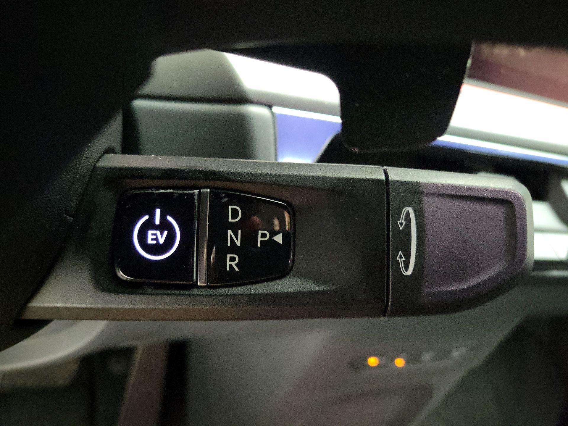 Thumbnail: 2024 Kia EV9 - 18