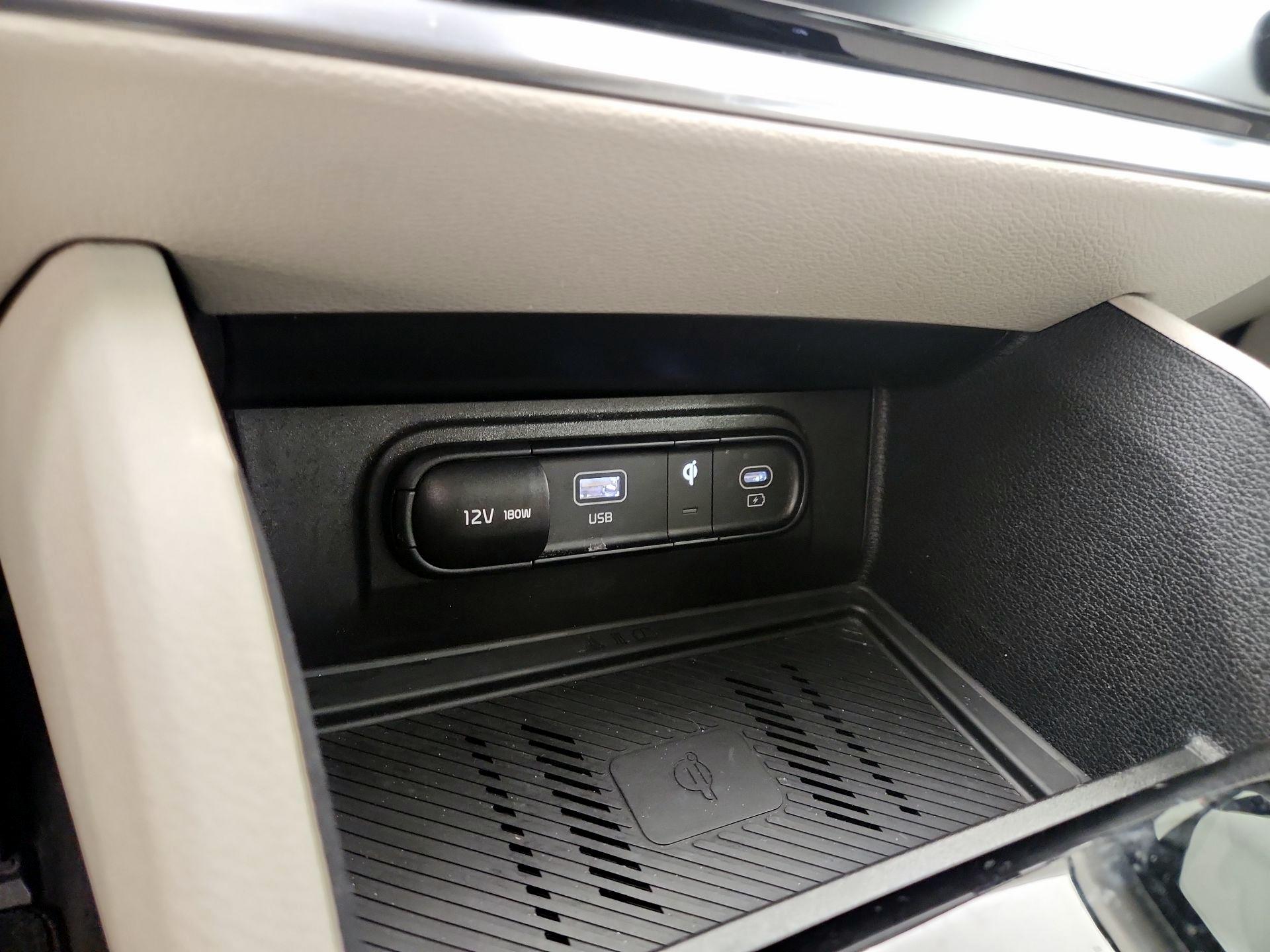 Thumbnail: 2023 Kia Sportage - 19