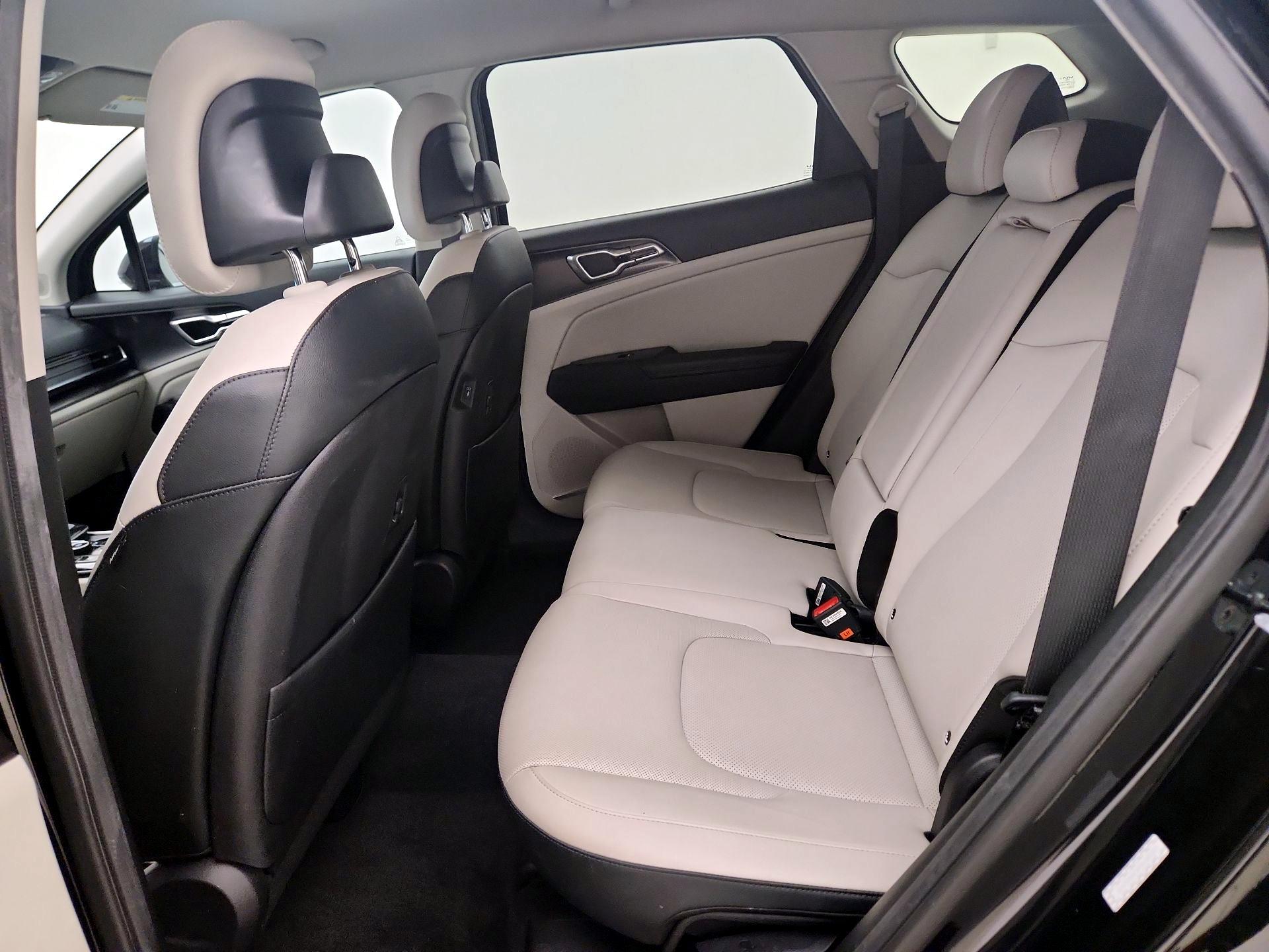 Thumbnail: 2023 Kia Sportage - 20