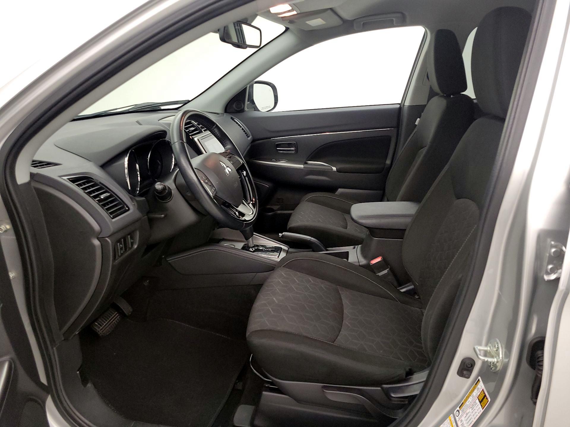 Thumbnail: 2021 Mitsubishi Outlander Sport - 11