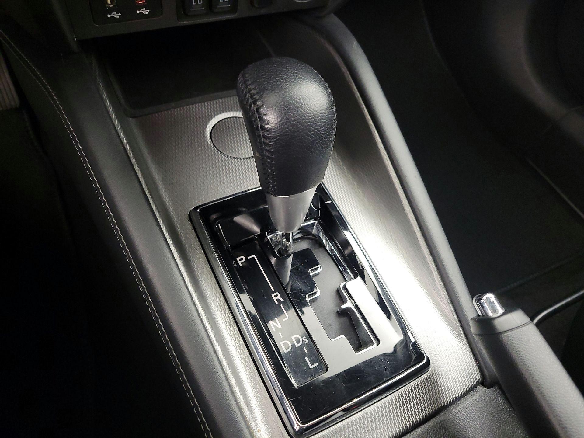 Thumbnail: 2021 Mitsubishi Outlander Sport - 17