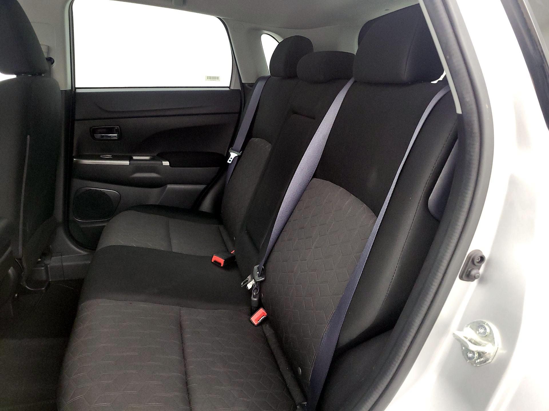 Thumbnail: 2021 Mitsubishi Outlander Sport - 19