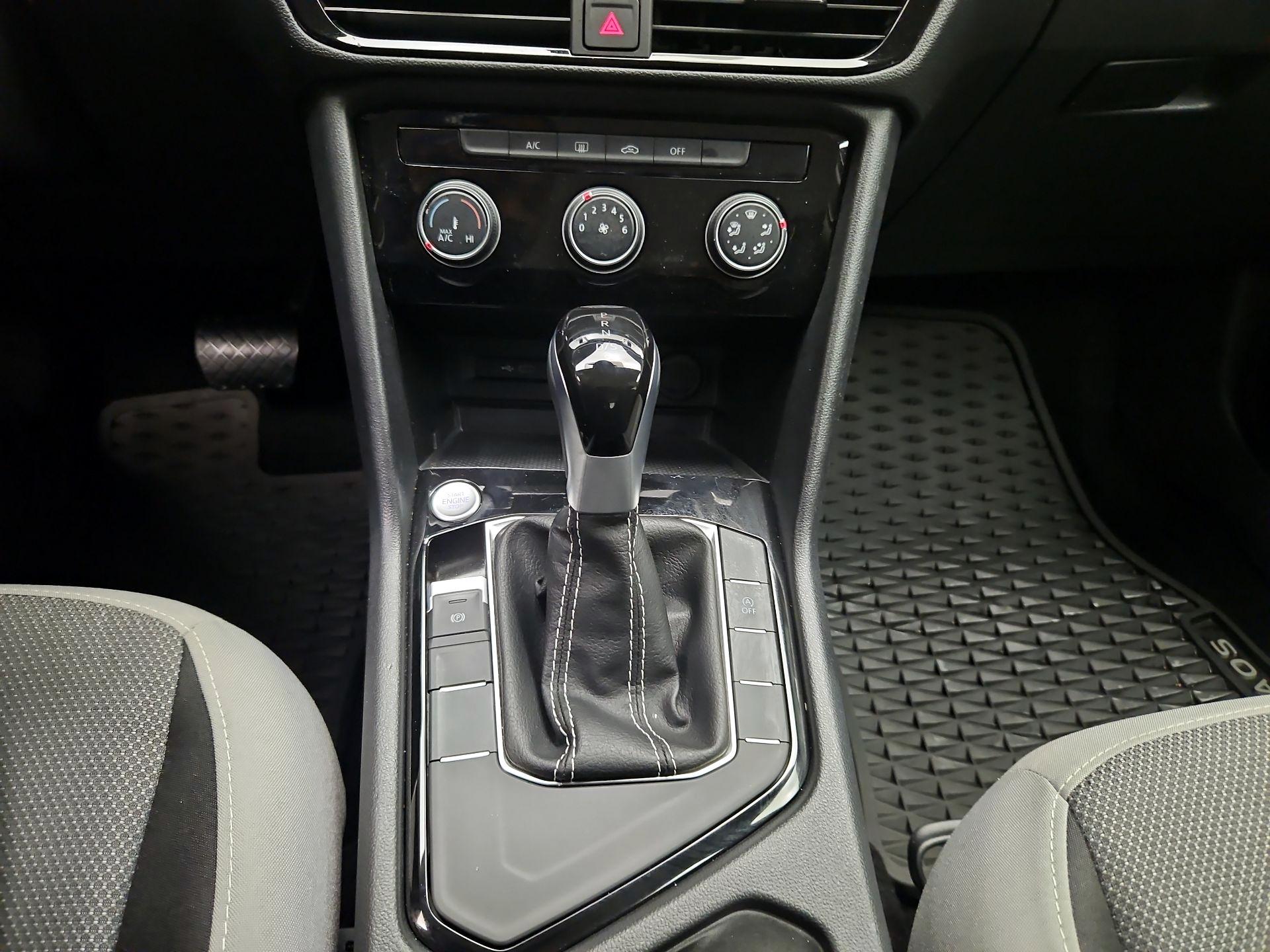 Thumbnail: 2024 Volkswagen Taos - 16