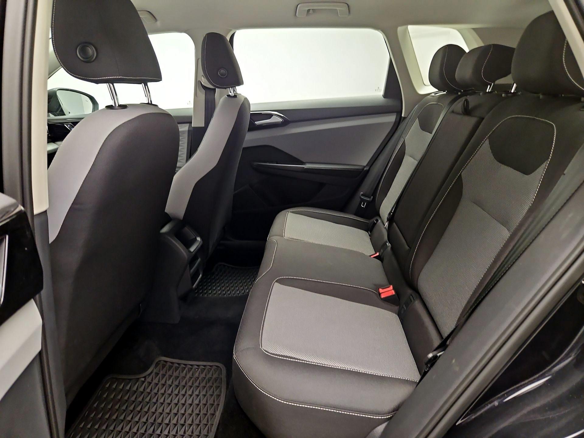 Thumbnail: 2024 Volkswagen Taos - 17