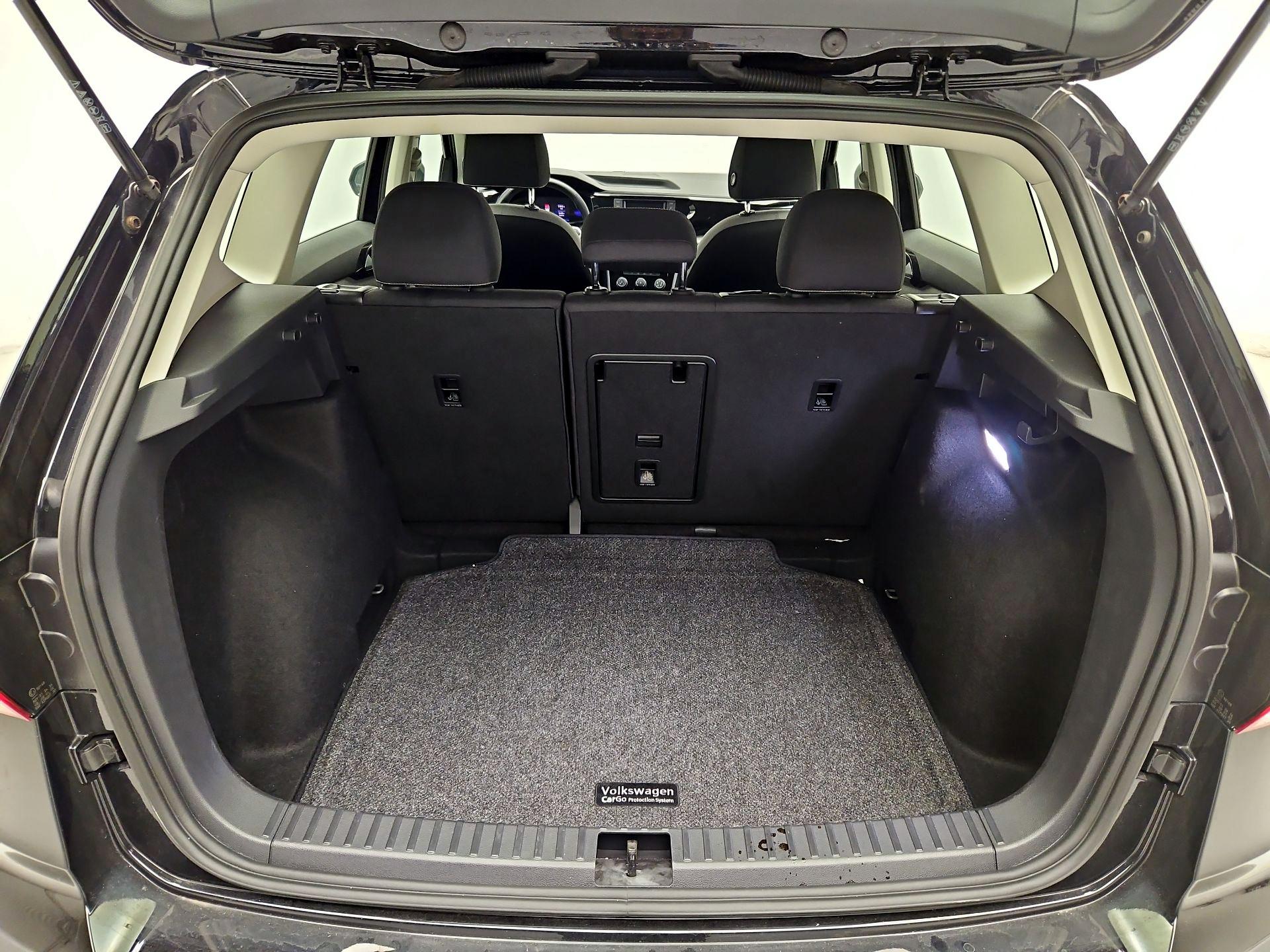 Thumbnail: 2024 Volkswagen Taos - 18