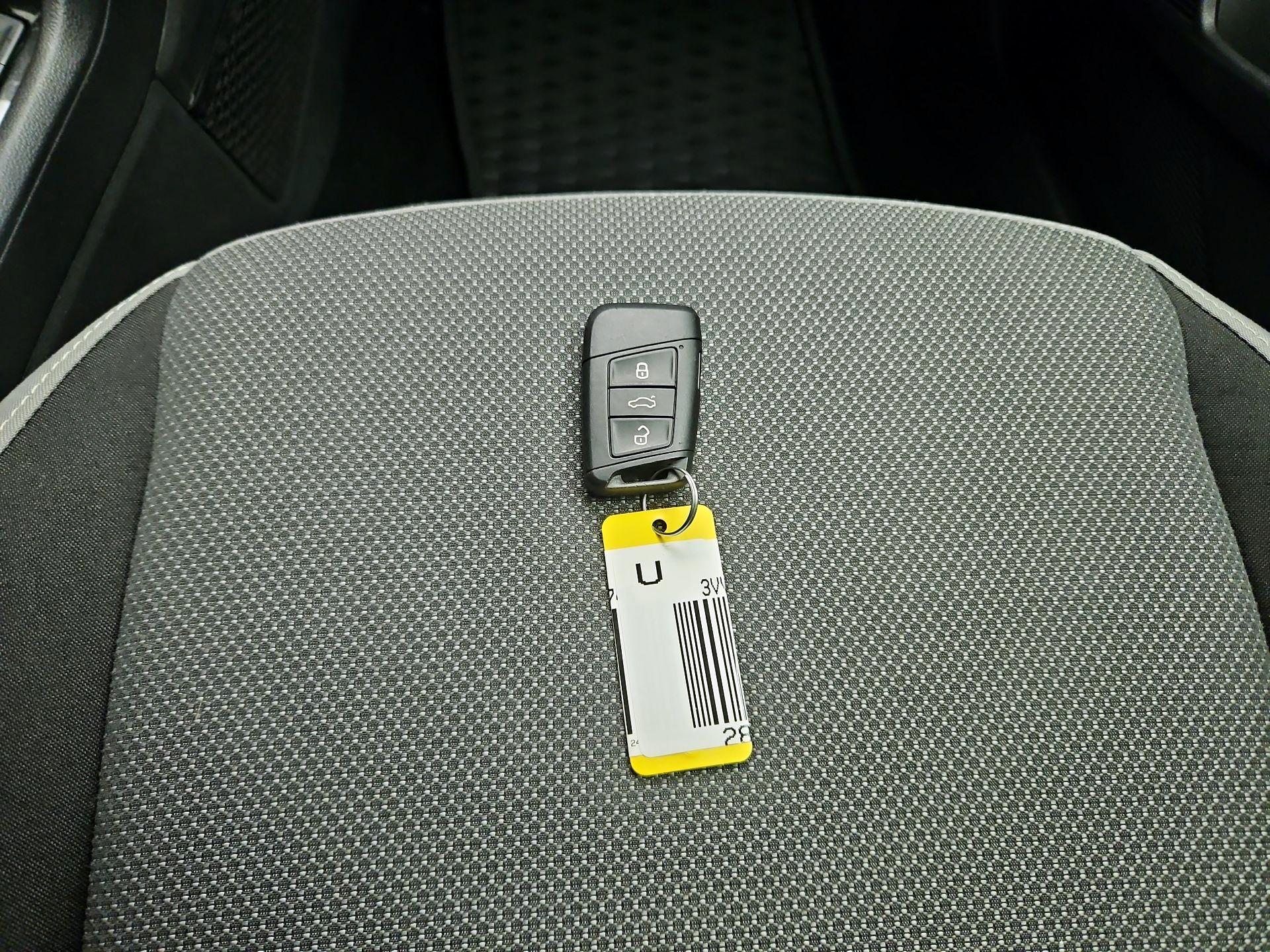 Thumbnail: 2024 Volkswagen Taos - 20