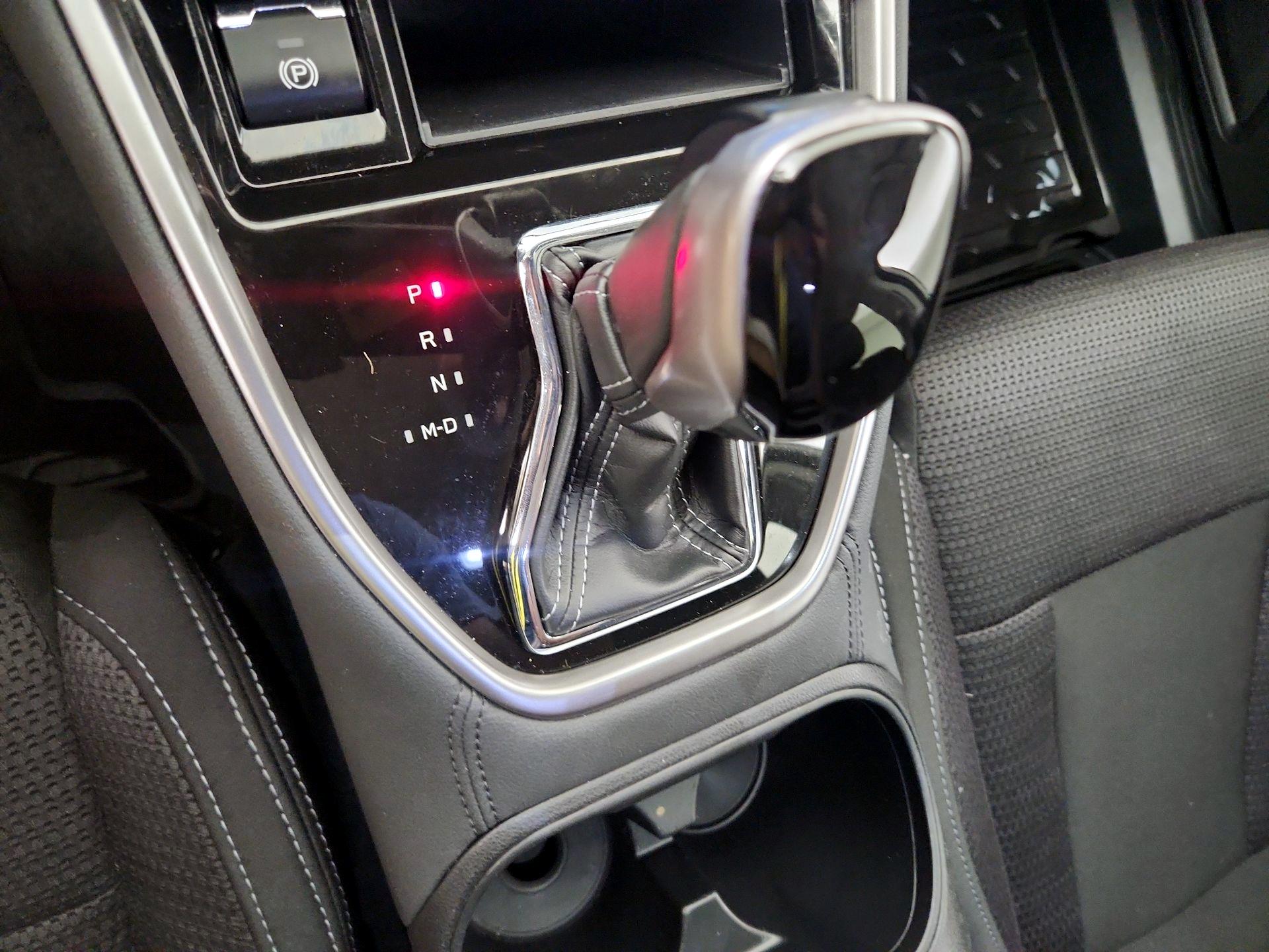 Thumbnail: 2025 Subaru Outback - 16