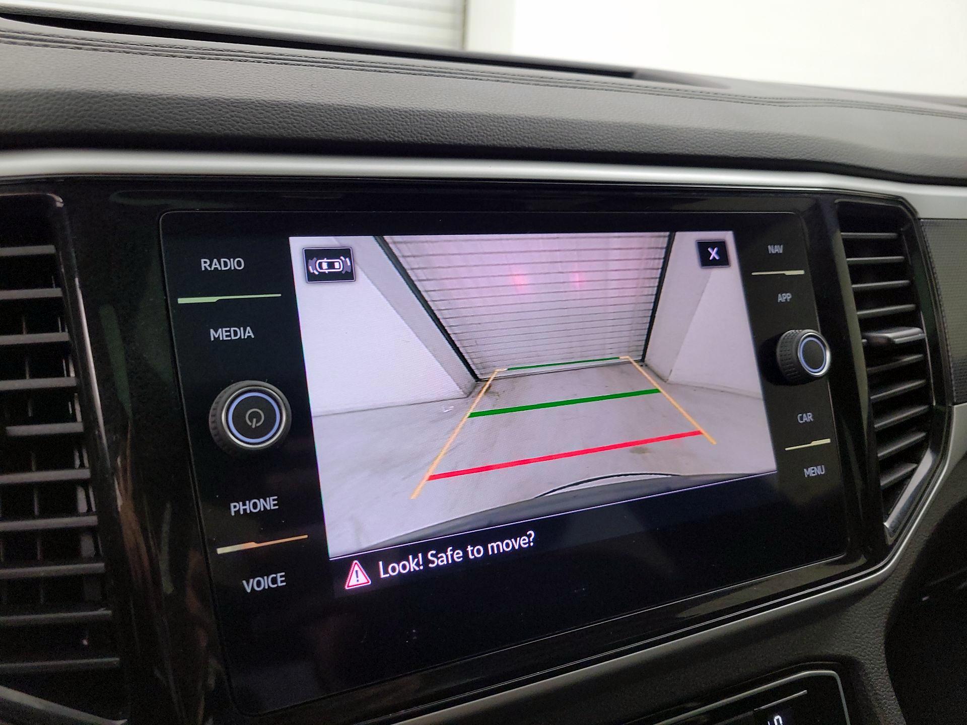 Thumbnail: 2023 Volkswagen Atlas - 14