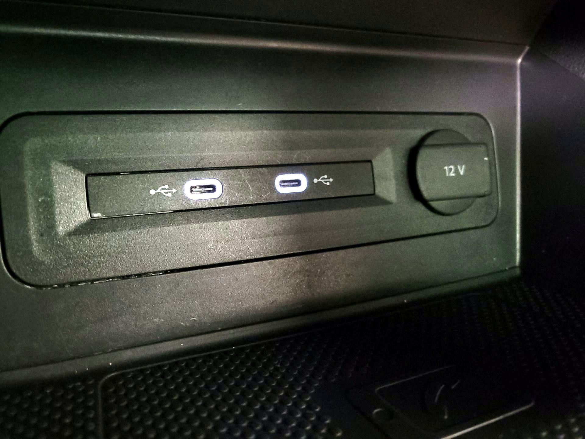 Thumbnail: 2023 Volkswagen Atlas - 18