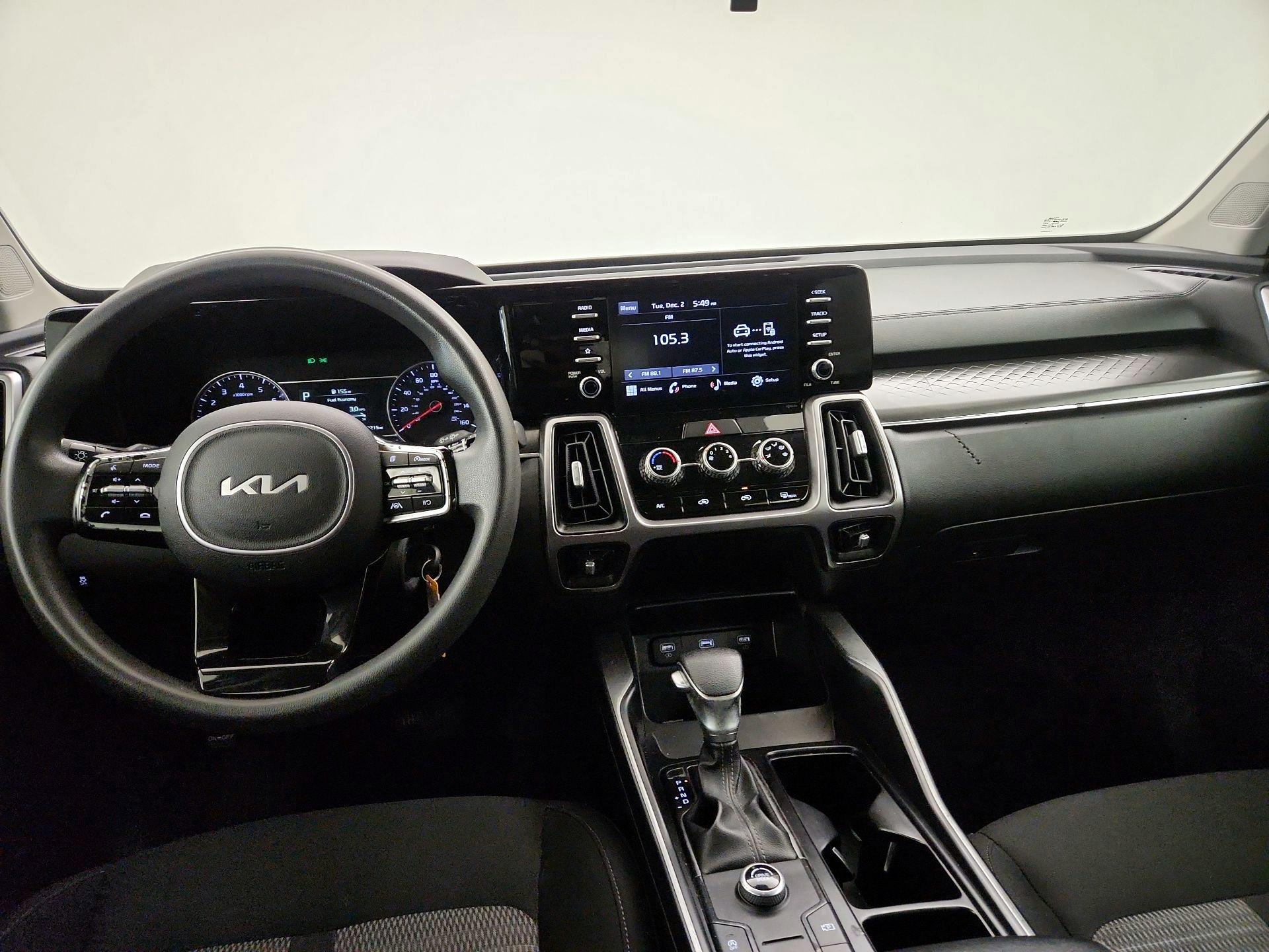 Thumbnail: 2022 Kia Sorento - 9