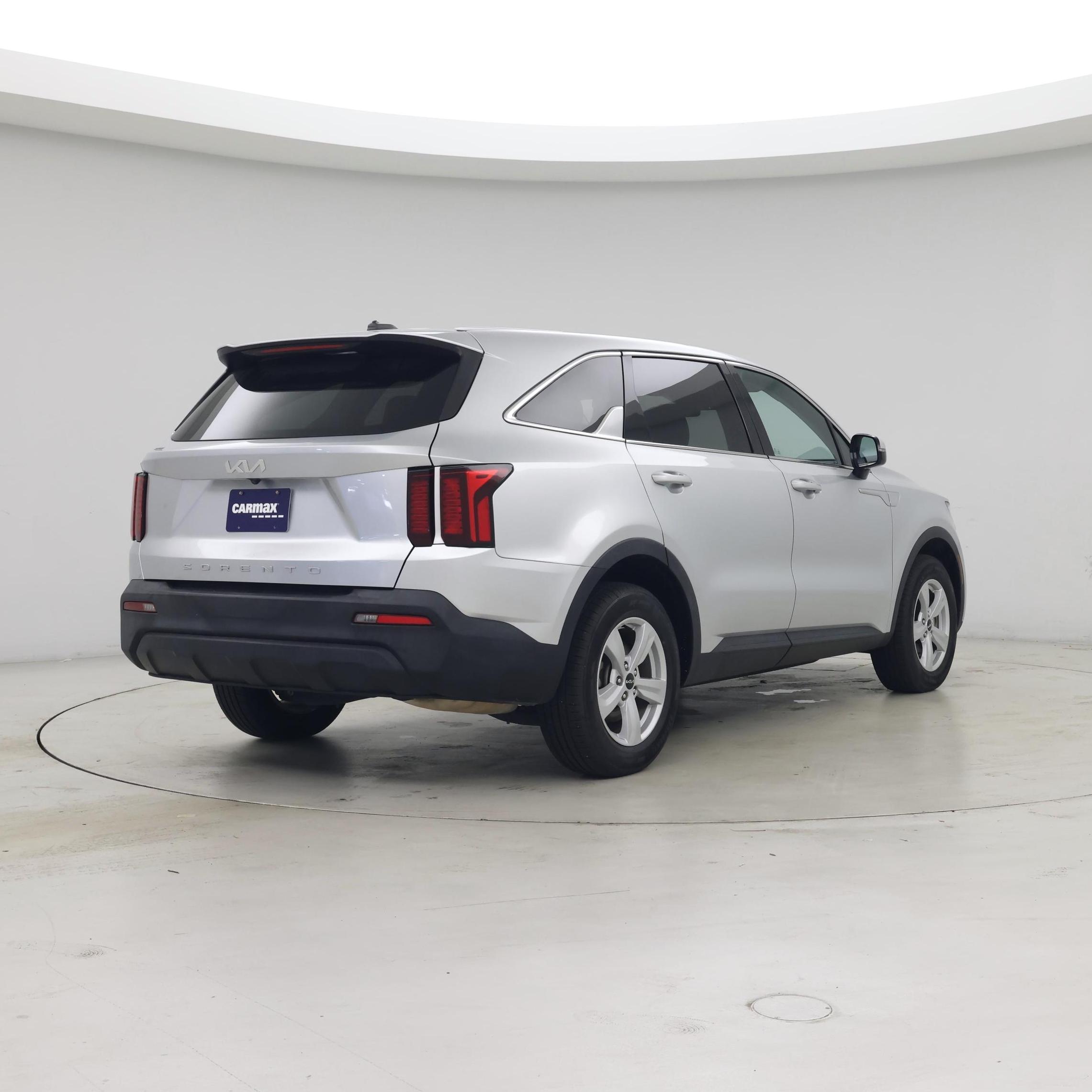 Thumbnail: 2022 Kia Sorento - 8