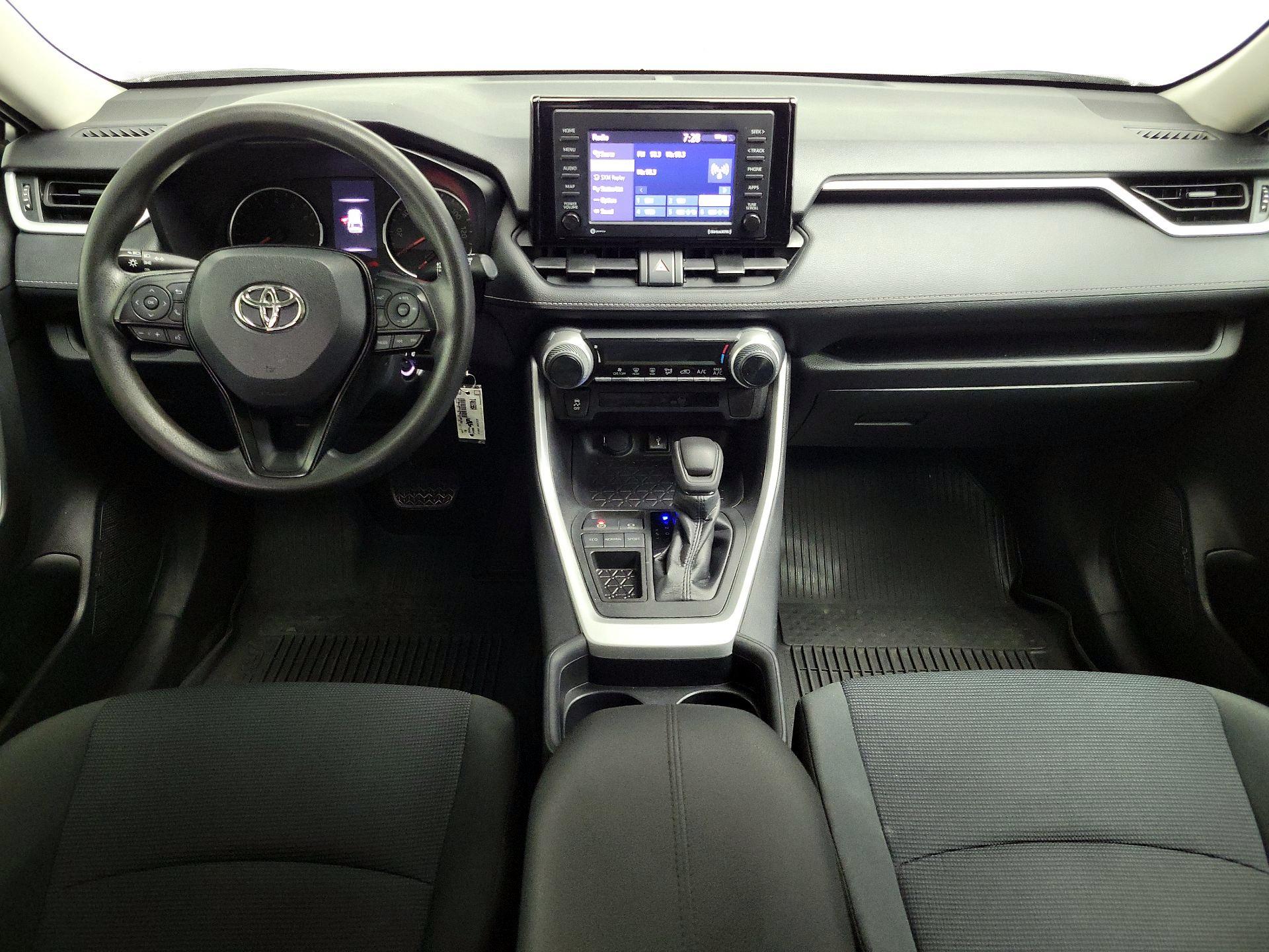 Thumbnail: 2021 Toyota RAV4 - 9