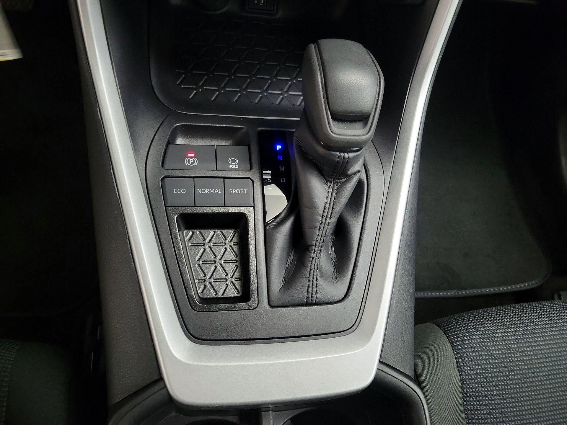 Thumbnail: 2024 Toyota RAV4 - 18