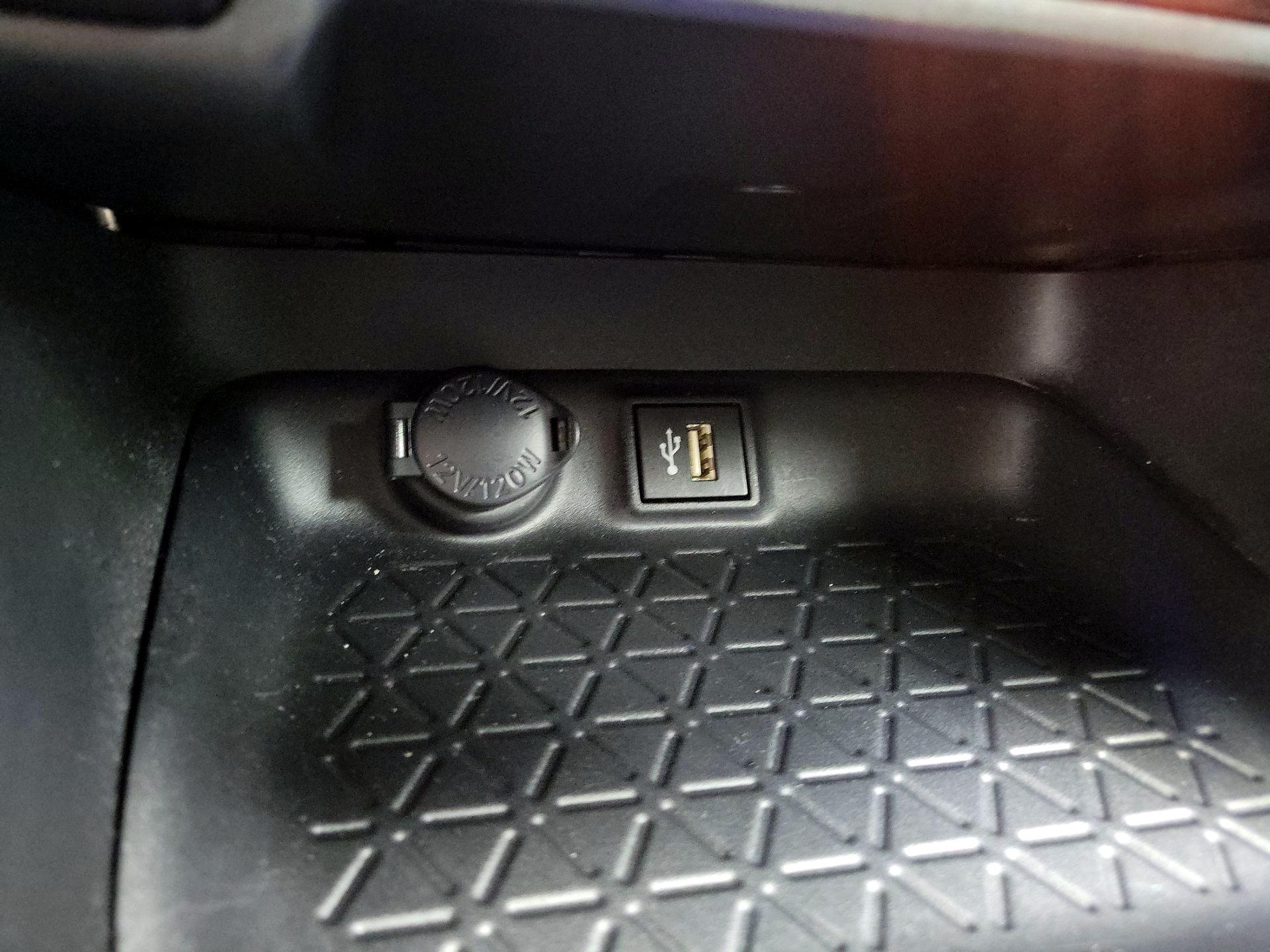 Thumbnail: 2024 Toyota RAV4 - 19