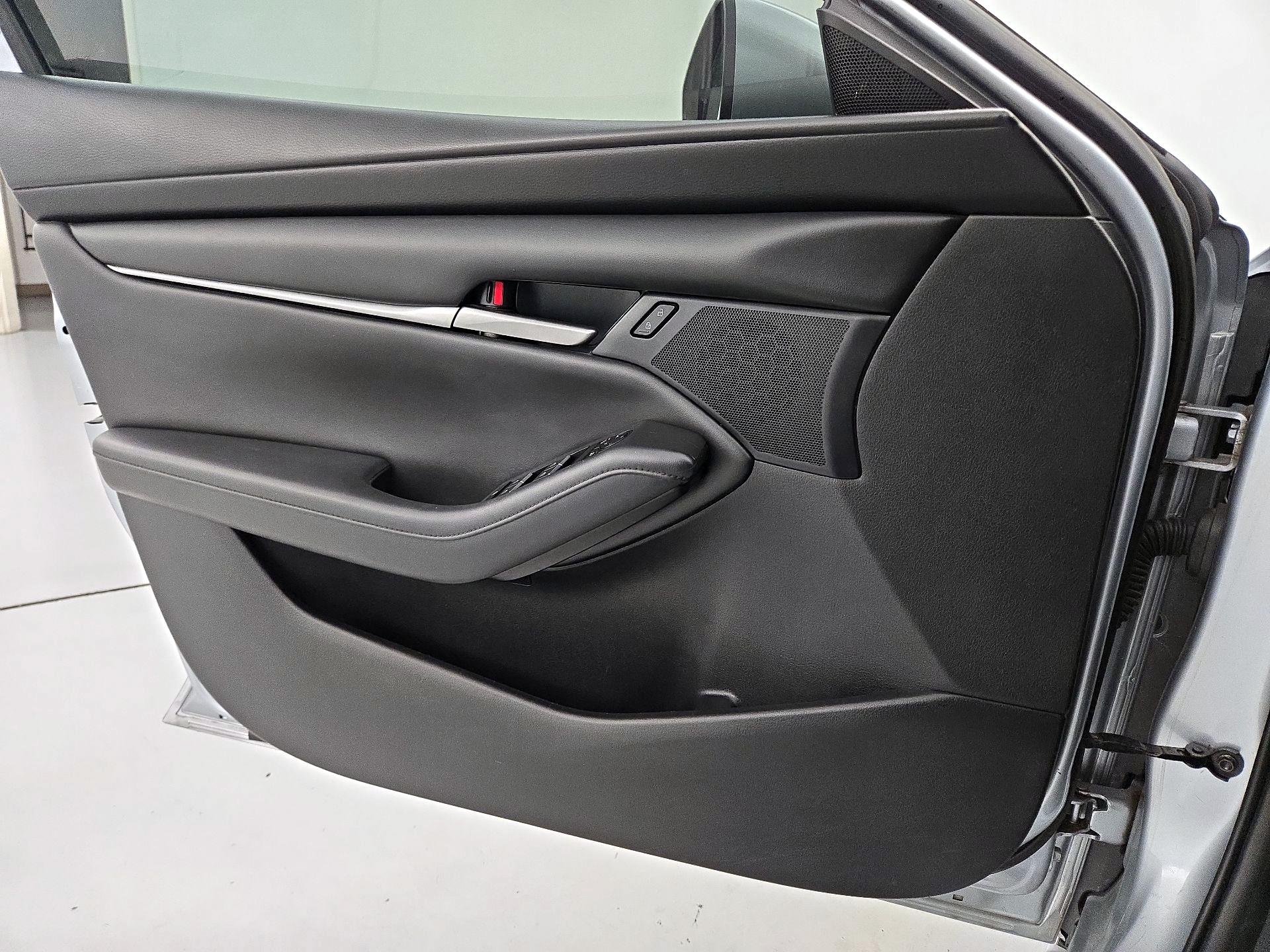 Thumbnail: 2020 Mazda Mazda3 - 12