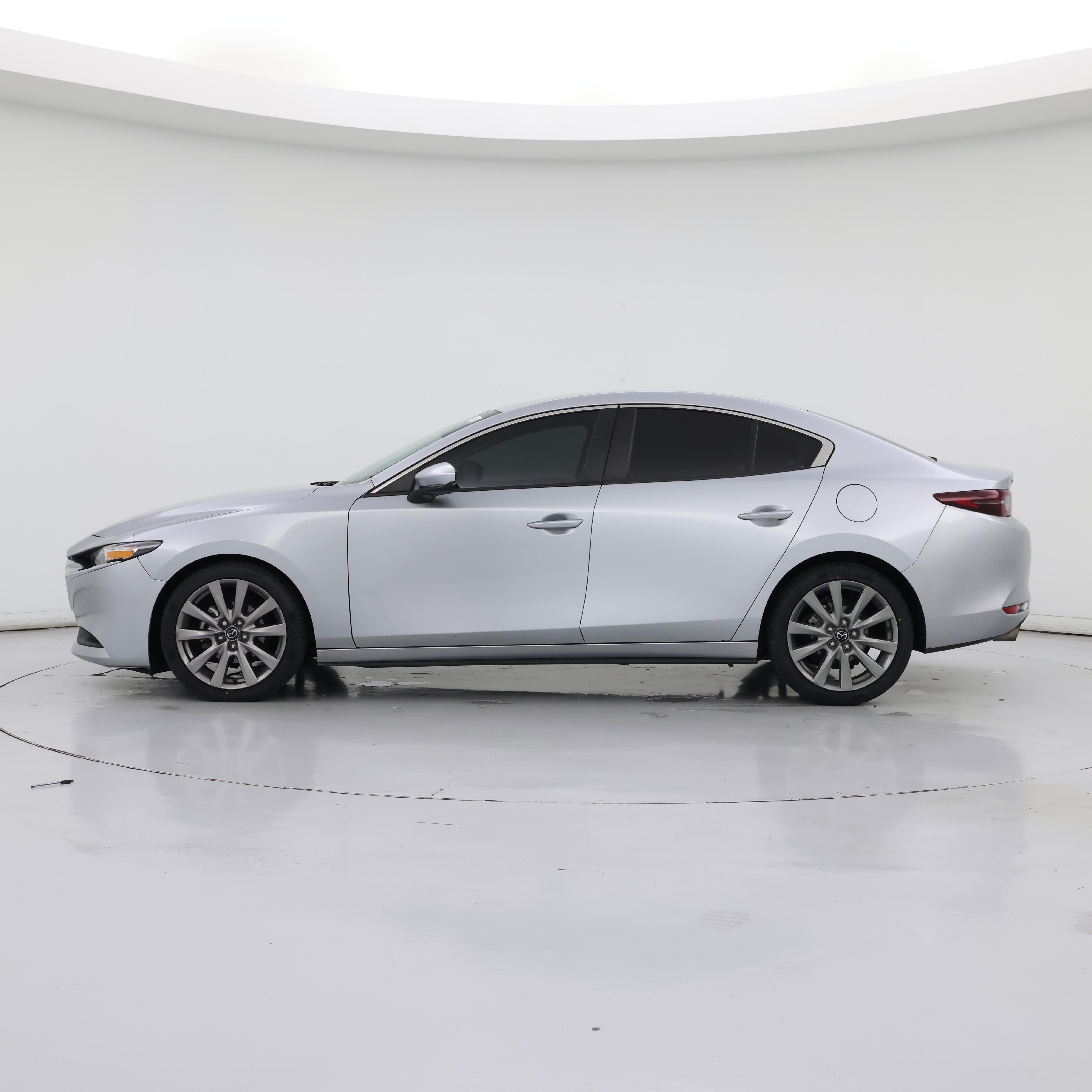 Thumbnail: 2020 Mazda Mazda3 - 3