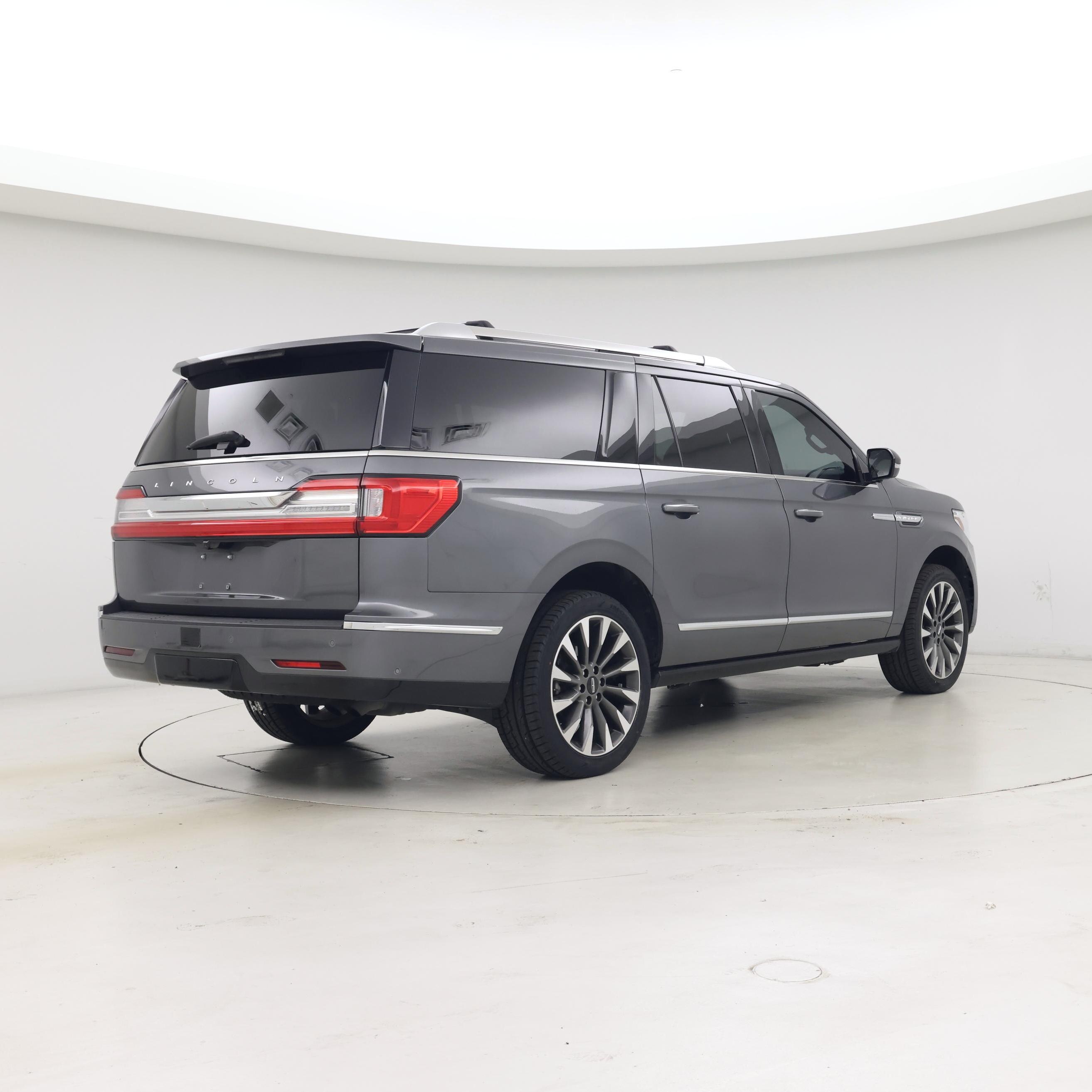 Thumbnail: 2021 Lincoln Navigator L - 8