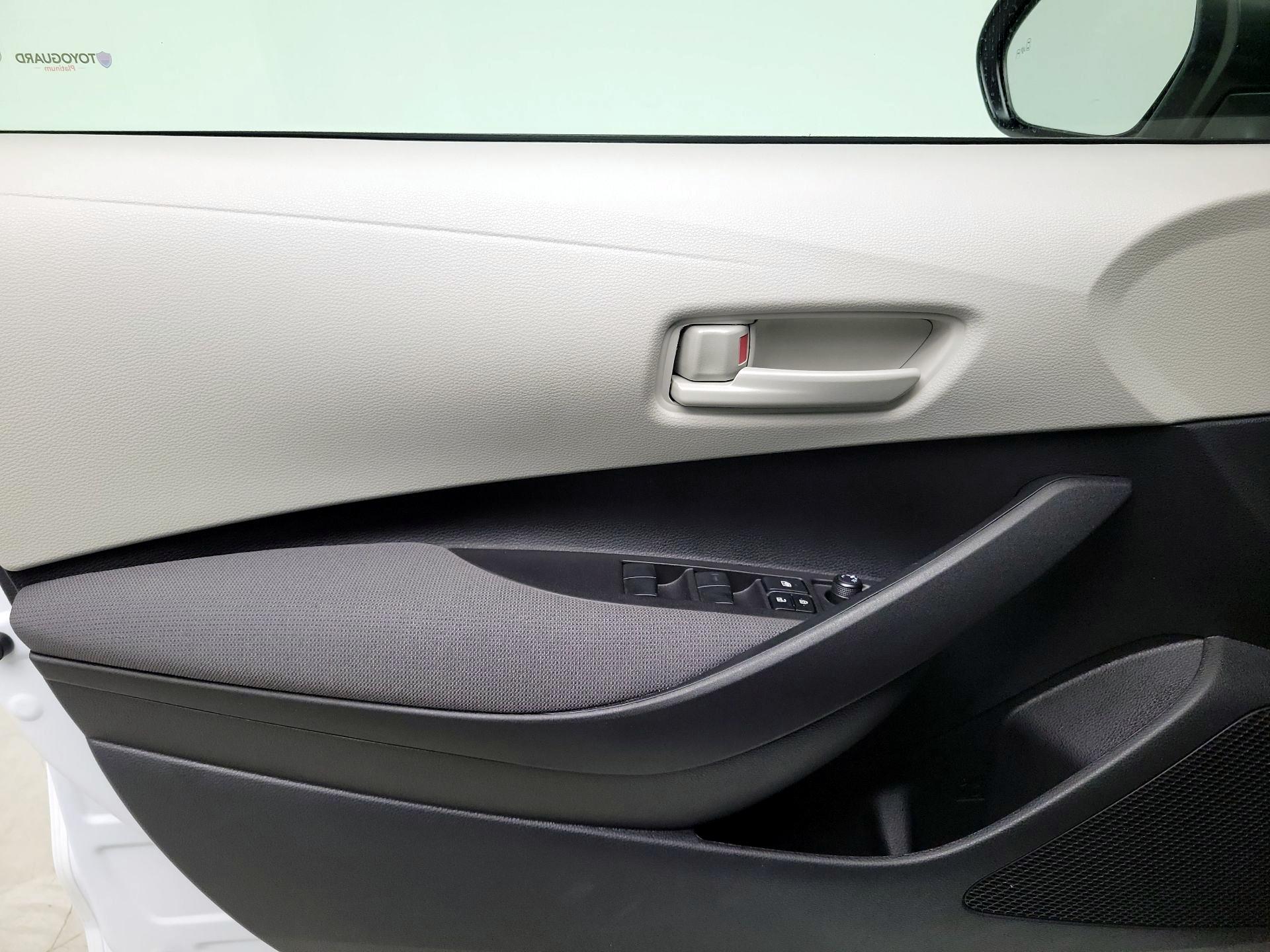 Thumbnail: 2025 Toyota Corolla - 12