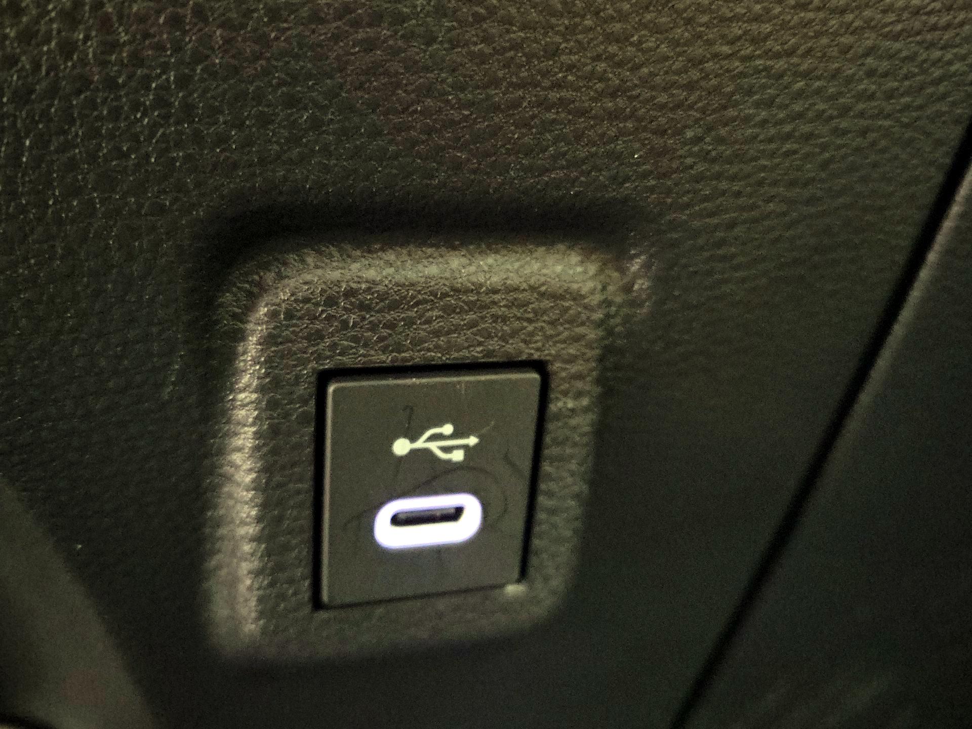 Thumbnail: 2025 Toyota Corolla - 18