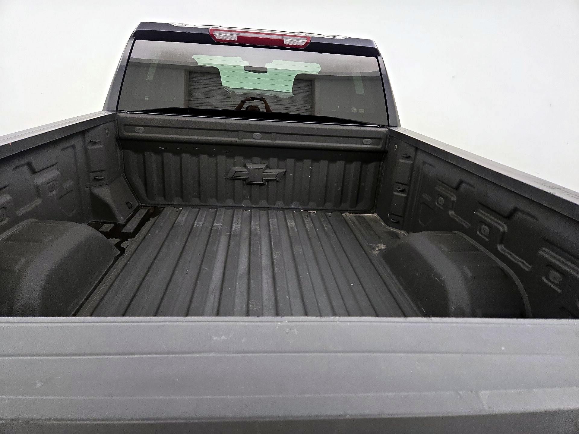 Thumbnail: 2023 Chevrolet Silverado 1500 - 20