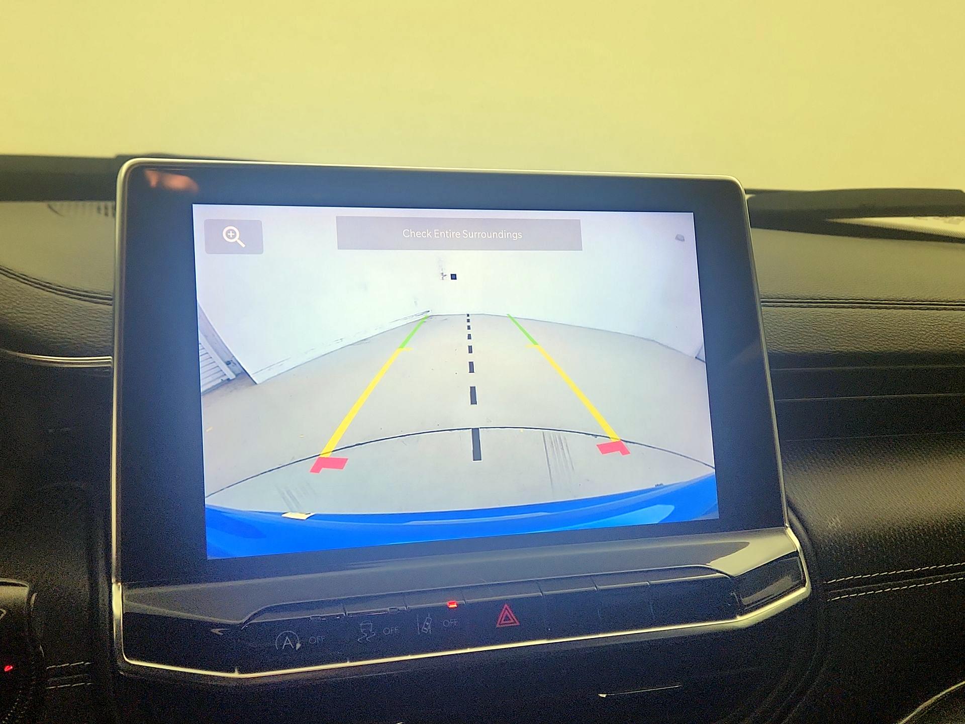 Thumbnail: 2022 Jeep Compass - 14