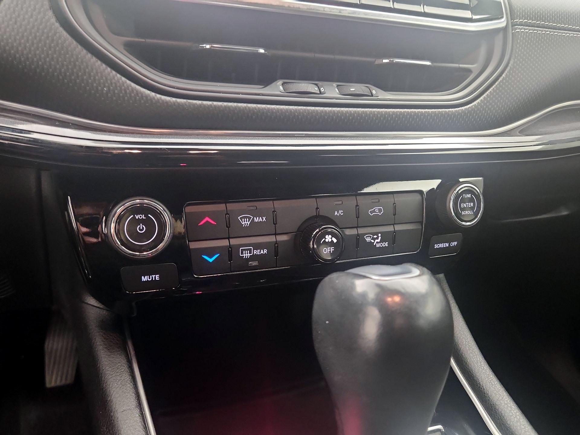 Thumbnail: 2022 Jeep Compass - 16