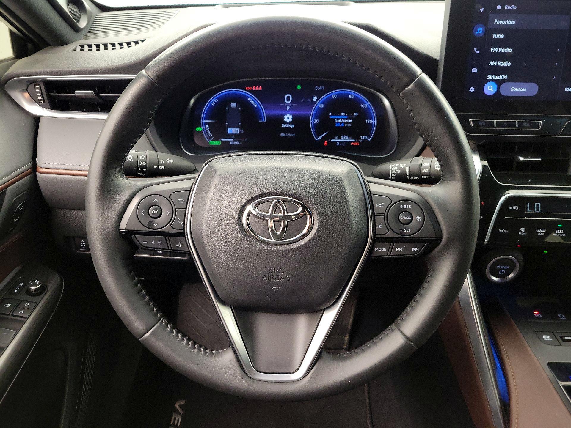 Thumbnail: 2023 Toyota Venza - 10